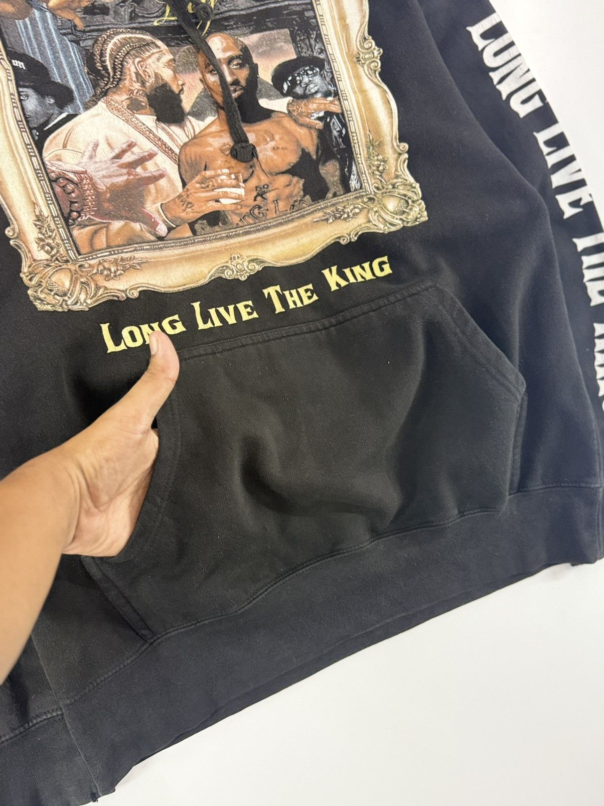 Band Tees 🔥 Lagendary Rappers Long Live the King Tupac Shakur Hoodie Size US M / EU 48-50 / 2 - 9 Thumbnail