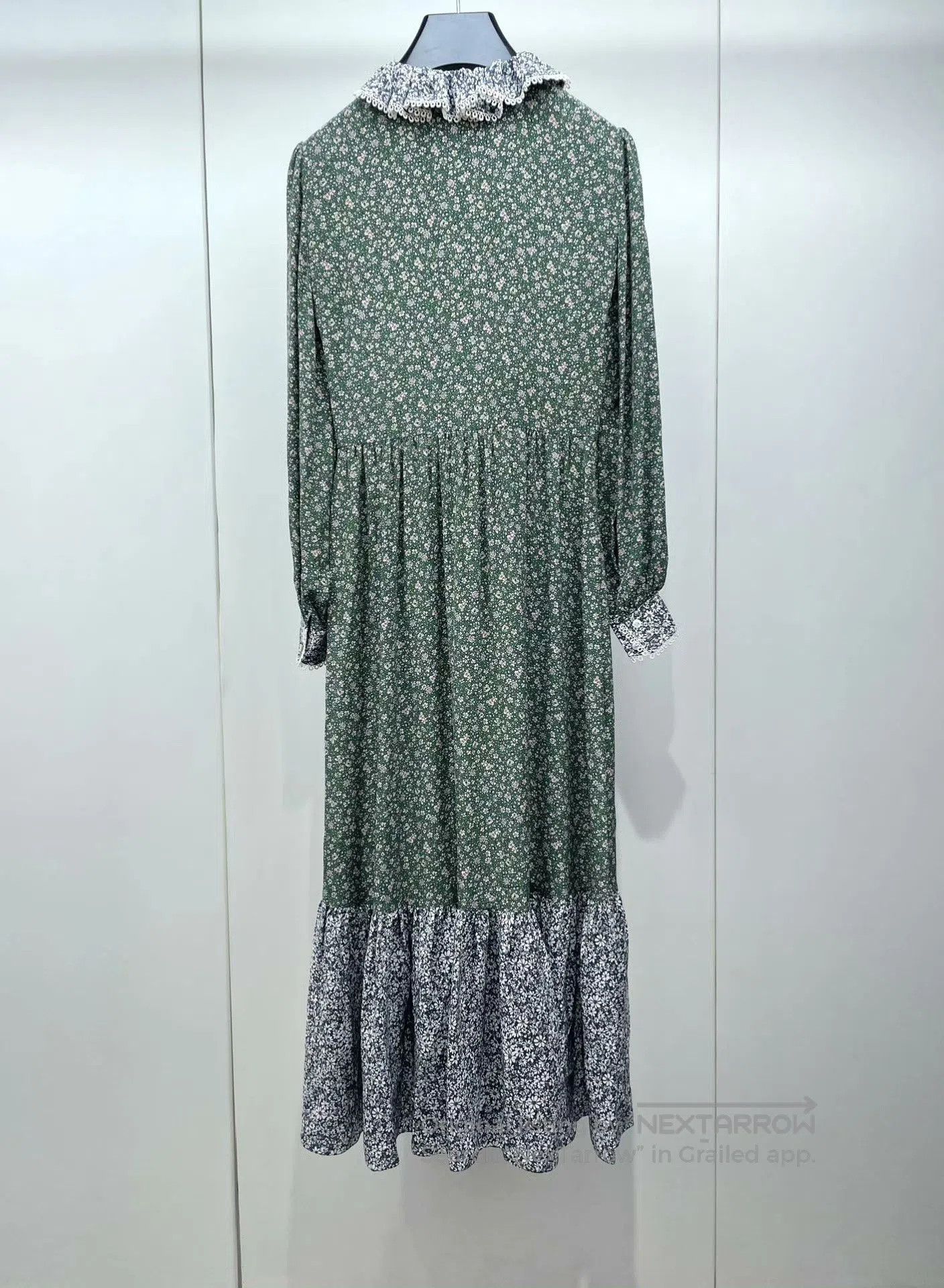 Celine CELINE Green Floral Silk Dress. Size XXS / US 00 / IT 34 - 2 Thumbnail
