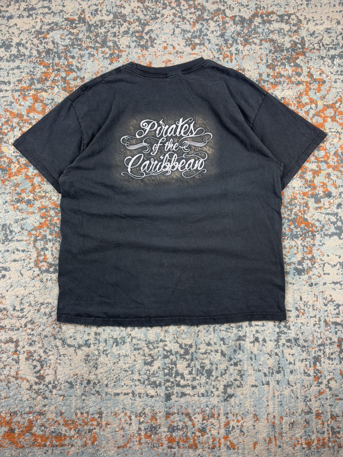 Vintage Vintage 00s Pirates of the Caribbean movie promo graphic tee Size US XL / EU 56 / 4 - 2 Thumbnail