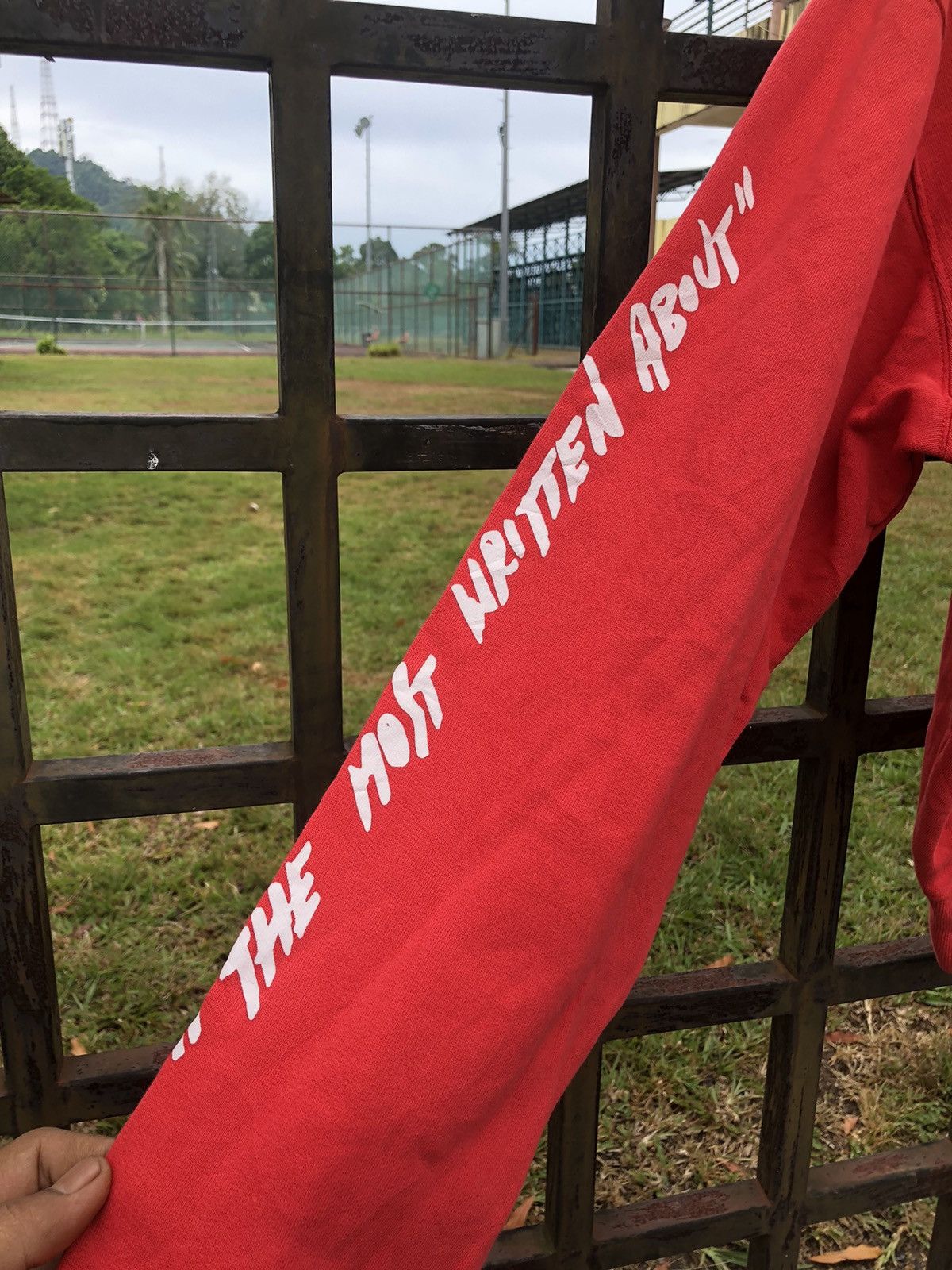 Off-White Virgil Abloh MCA Figure OF Speech OFF-WHITE Monalisa Sweater Size US M / EU 48-50 / 2 - 11 Thumbnail