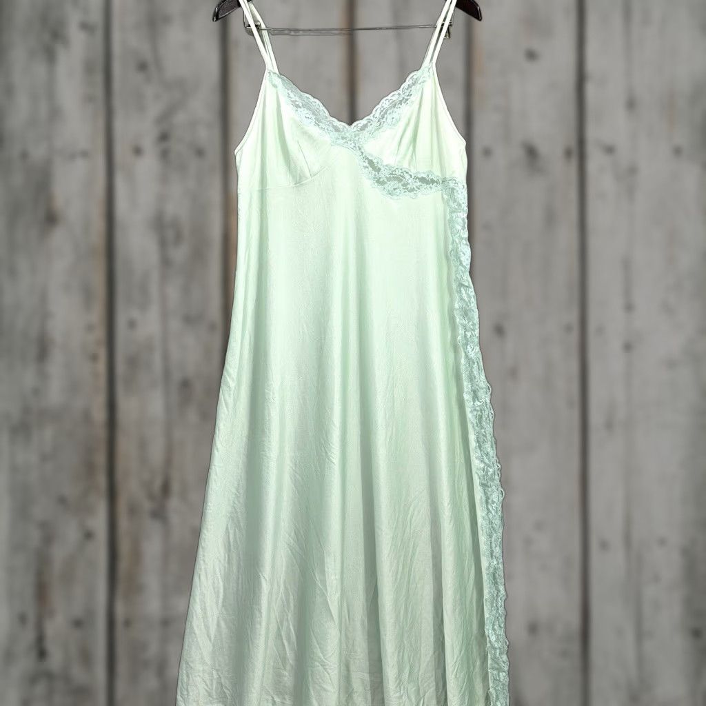Vintage VINTAGE ShadowLine Nylon Nightgown Womens M Green Boudoir Silk Lace 1970s Long Nightgown Womens ShadowLine 70s Green Nylon Nightgown Size ONE SIZE - 1 Thumbnail