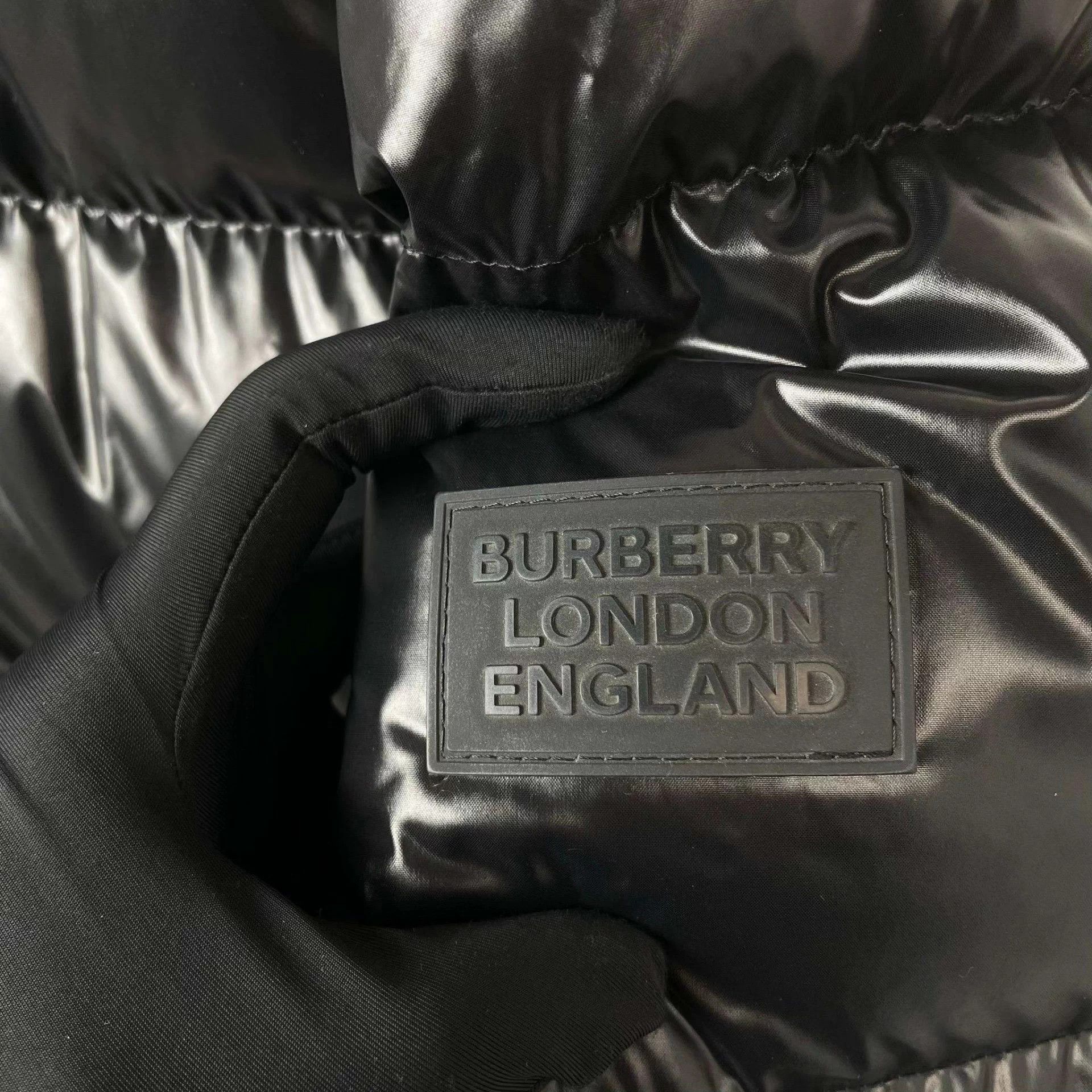 Burberry Burberry black S down jacket Size US M / EU 48-50 / 2 - 3 Thumbnail