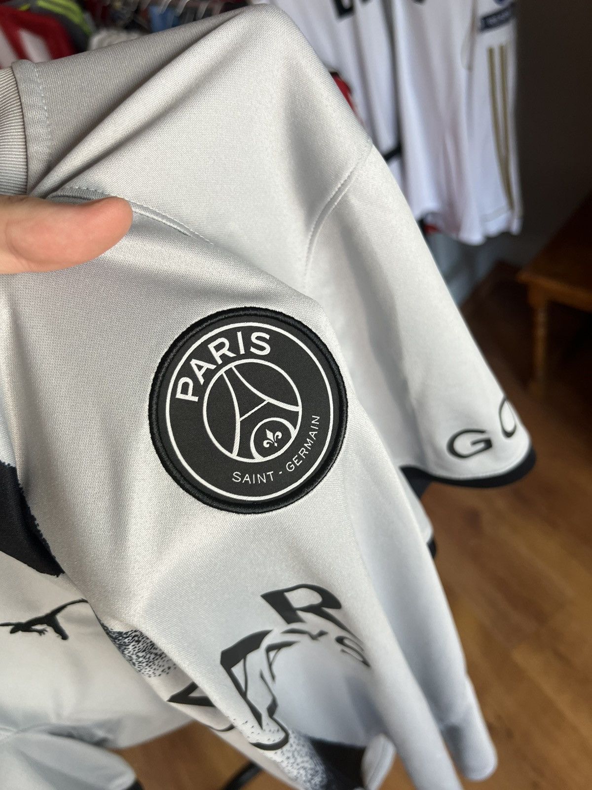 Nike Soccer Jersey Jordan PSG 2022/23 Neymar JR #10 Size US XL / EU 56 / 4 - 5 Thumbnail