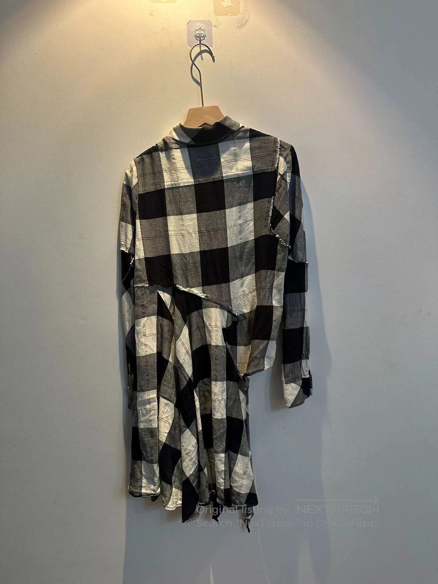 MM6 Maison Margiela MM6 Asymmetrical Check Shirt. Size S / US 4 / IT 40 - 2 Thumbnail