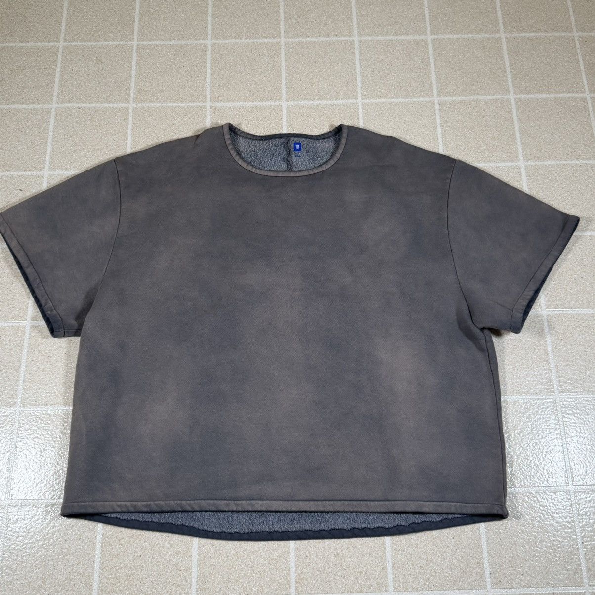 Kanye West × Yeezy Yeezy Sample Brown Fleece Baseball Tee | Grailed
