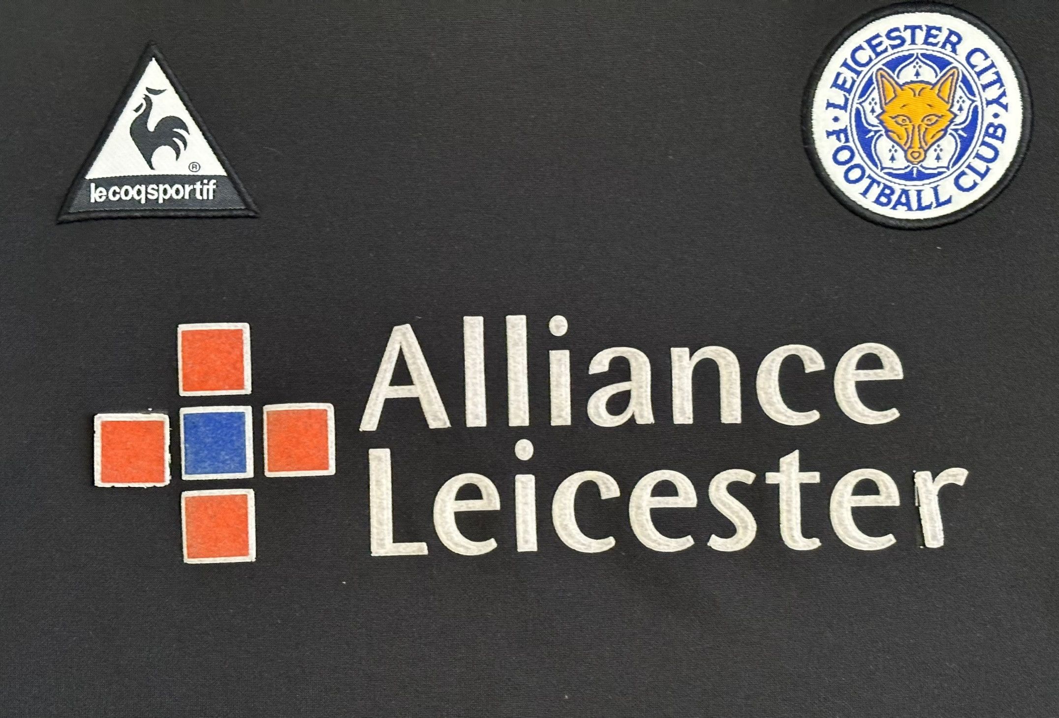 Le Coq Sportif × Vintage Leicester City 2003/2004 Le Coq Sportif Goalkeeper Jersey Size US XL / EU 56 / 4 - 8 Thumbnail