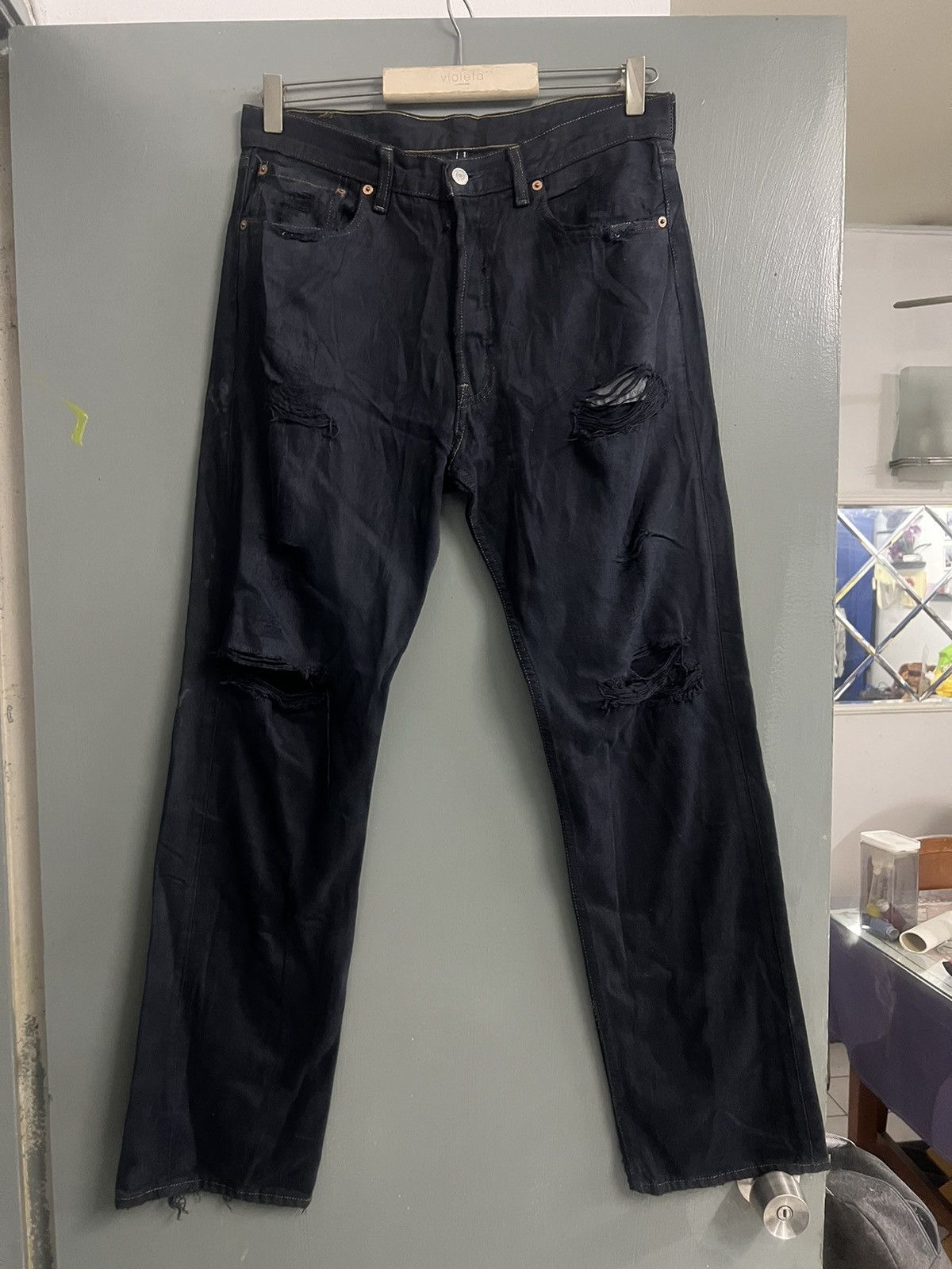 If Six Was Nine × Levi's × Vintage THRASHED LEVIS 501 RIPPED DISTRESSED DENIM PANT Size US 32 / EU 48 - 1 Thumbnail