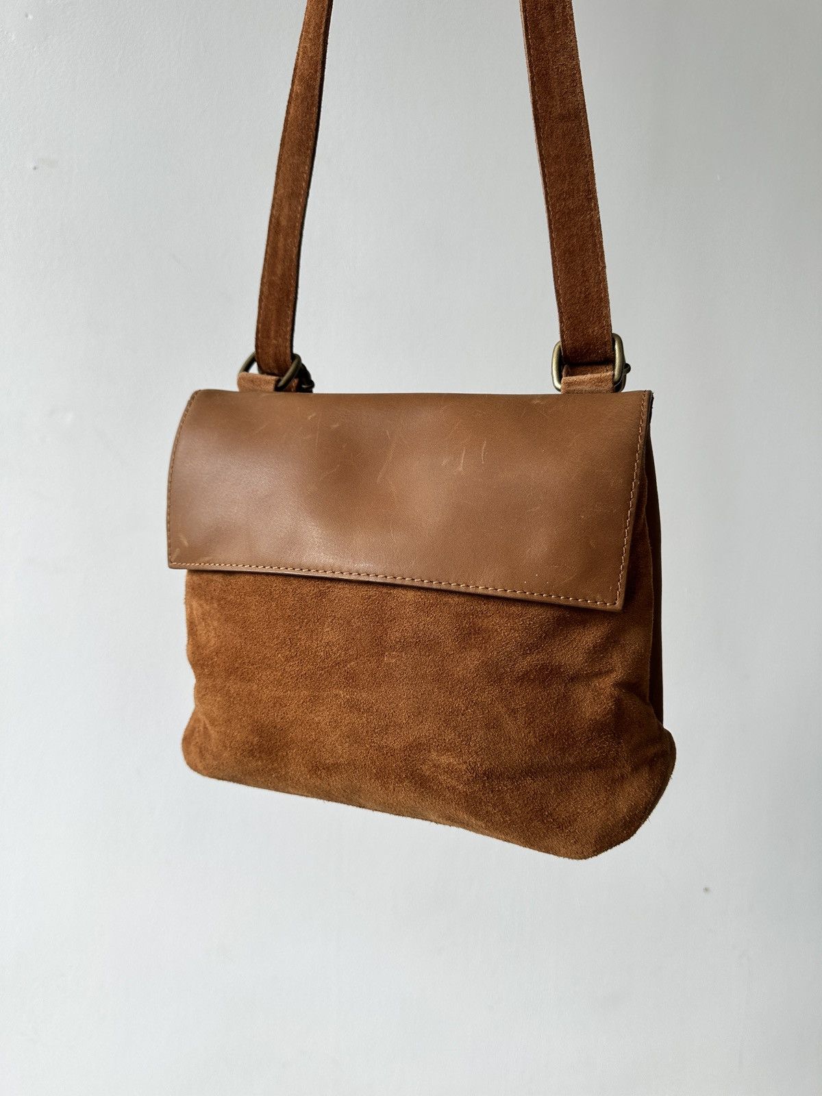 Japanese Brand × Vintage Brown leather shoulder bag backpack with a boho vibe Size ONE SIZE - 2 Thumbnail