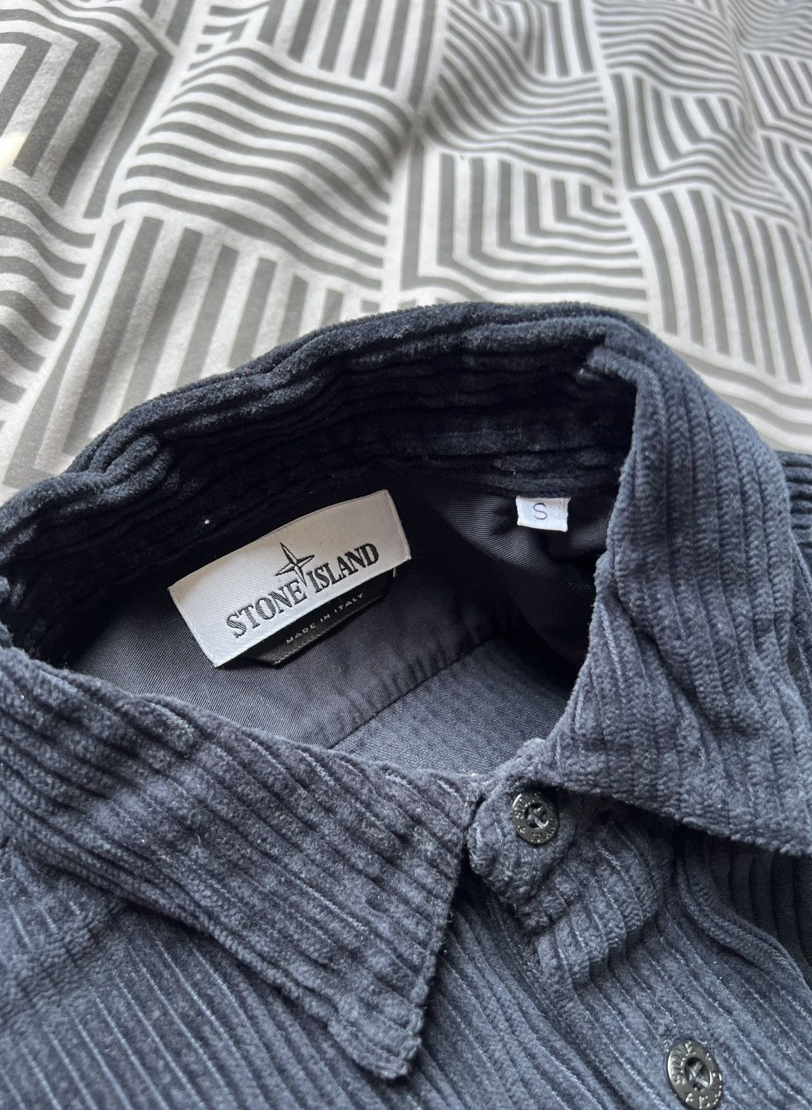 Stone Island Stone Island | Corduroy Overshirt | Black | Size S Size US S / EU 44-46 / 1 - 12 Thumbnail