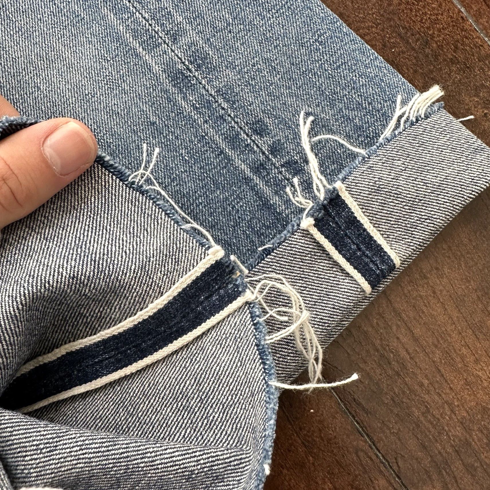 Levi's VINTAGE Levi's 501 XX Jeans Mens Denim 5-Pocket 1960s 60s Redline Capris 25x24 Blue Dark Wash Size US 26 / EU 42 - 3 Thumbnail