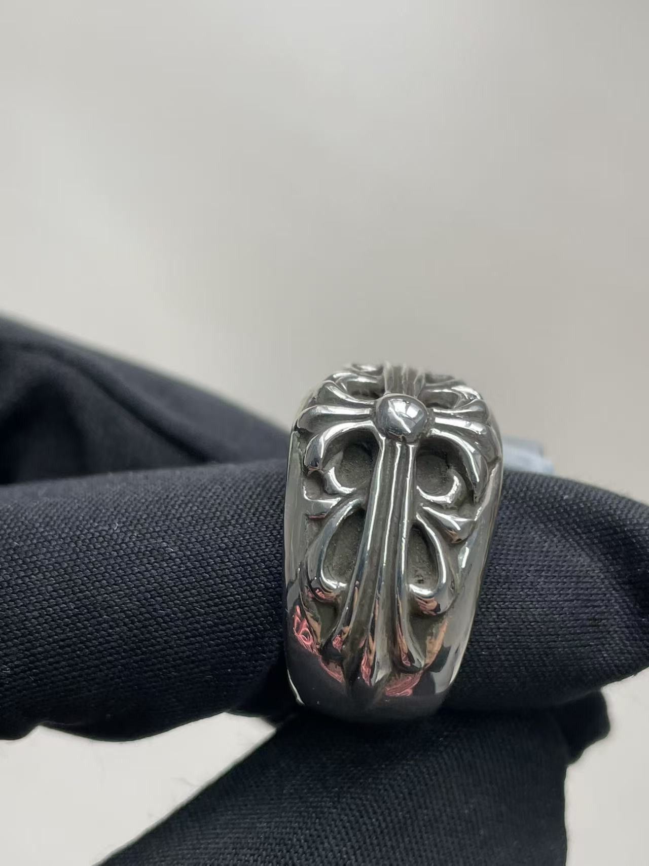 Chrome Hearts Chrome Hearts Silver Floral Cross Ring Size ONE SIZE - 6 Thumbnail
