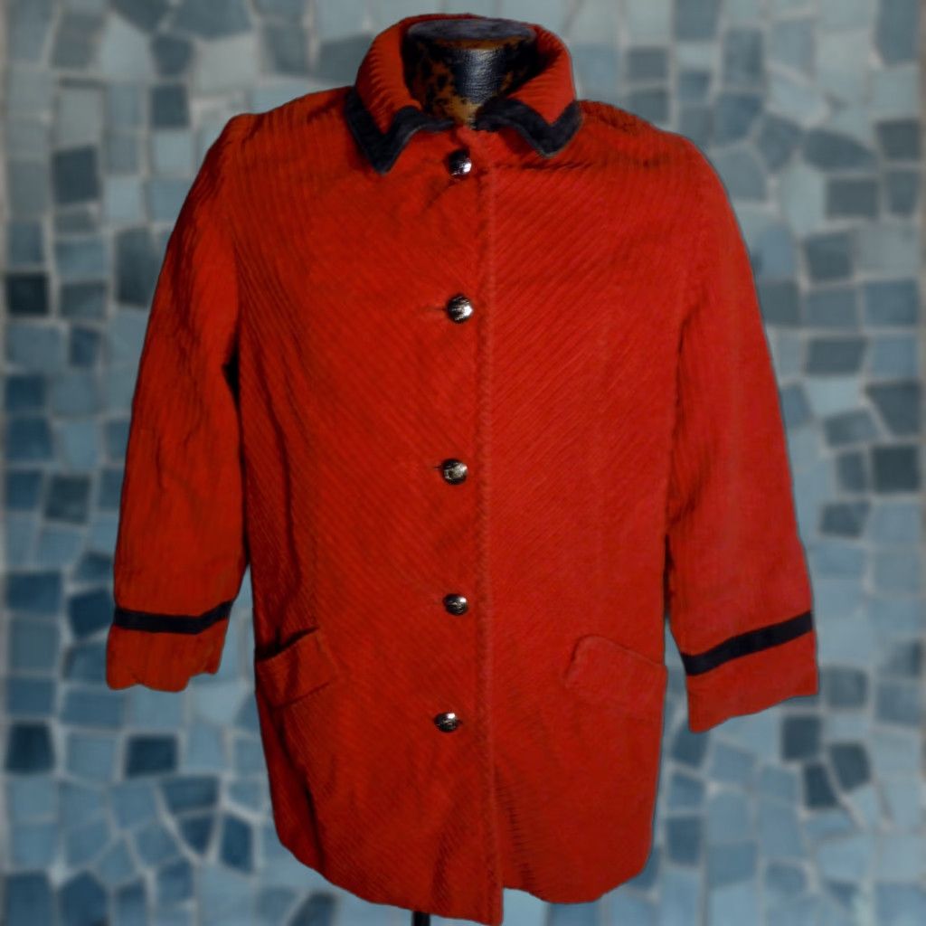 Vintage VINTAGE ILGWU Ladies M/L 1960s Corduroy Coat Fleece Lined Union Made USA Red Mens Size M / US 6-8 / IT 42-44 - 1 Thumbnail