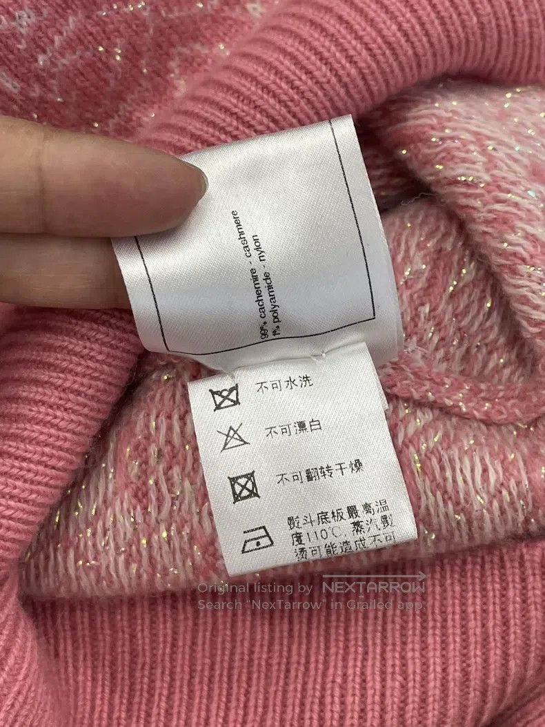 Chanel Chanel Pink Gemstone Buckle Small Money Cashmere Sweater Size XXS / US 00 / IT 34 - 8 Thumbnail