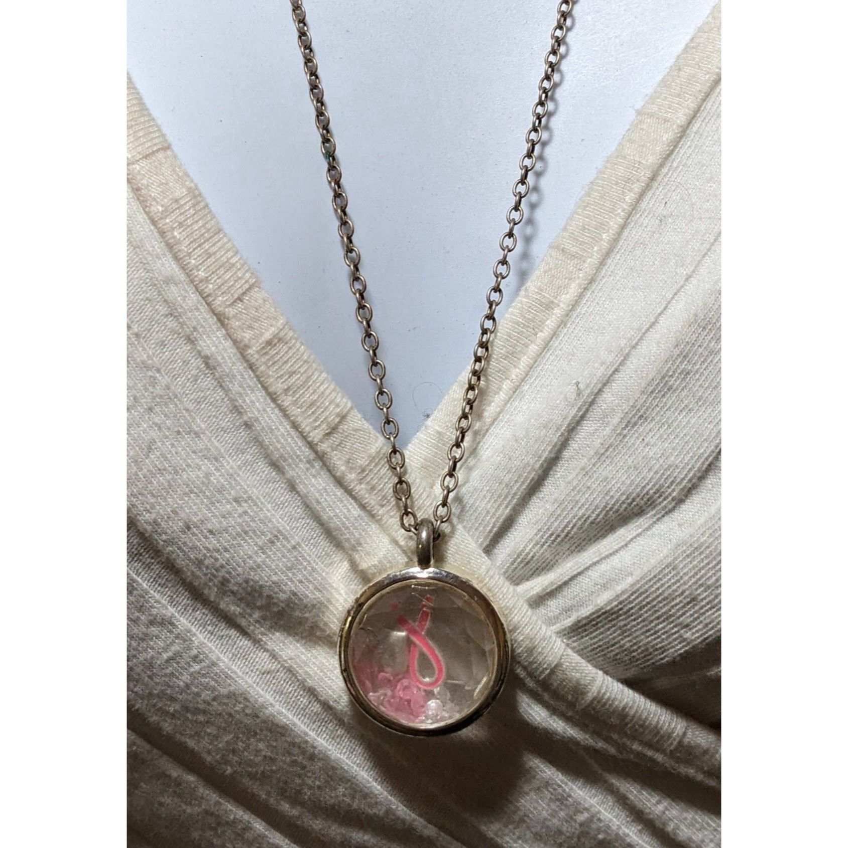Other Avon Breast Cancer Awareness Floating Charm Locket Size ONE SIZE - 7 Thumbnail