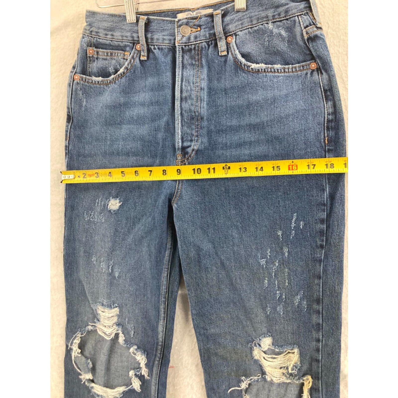 Vintage We The Free Blue Distressed Ripped Knee Women's Straight Leg Jeans Size 28 Size 28" / US 6 / IT 42 - 3 Thumbnail