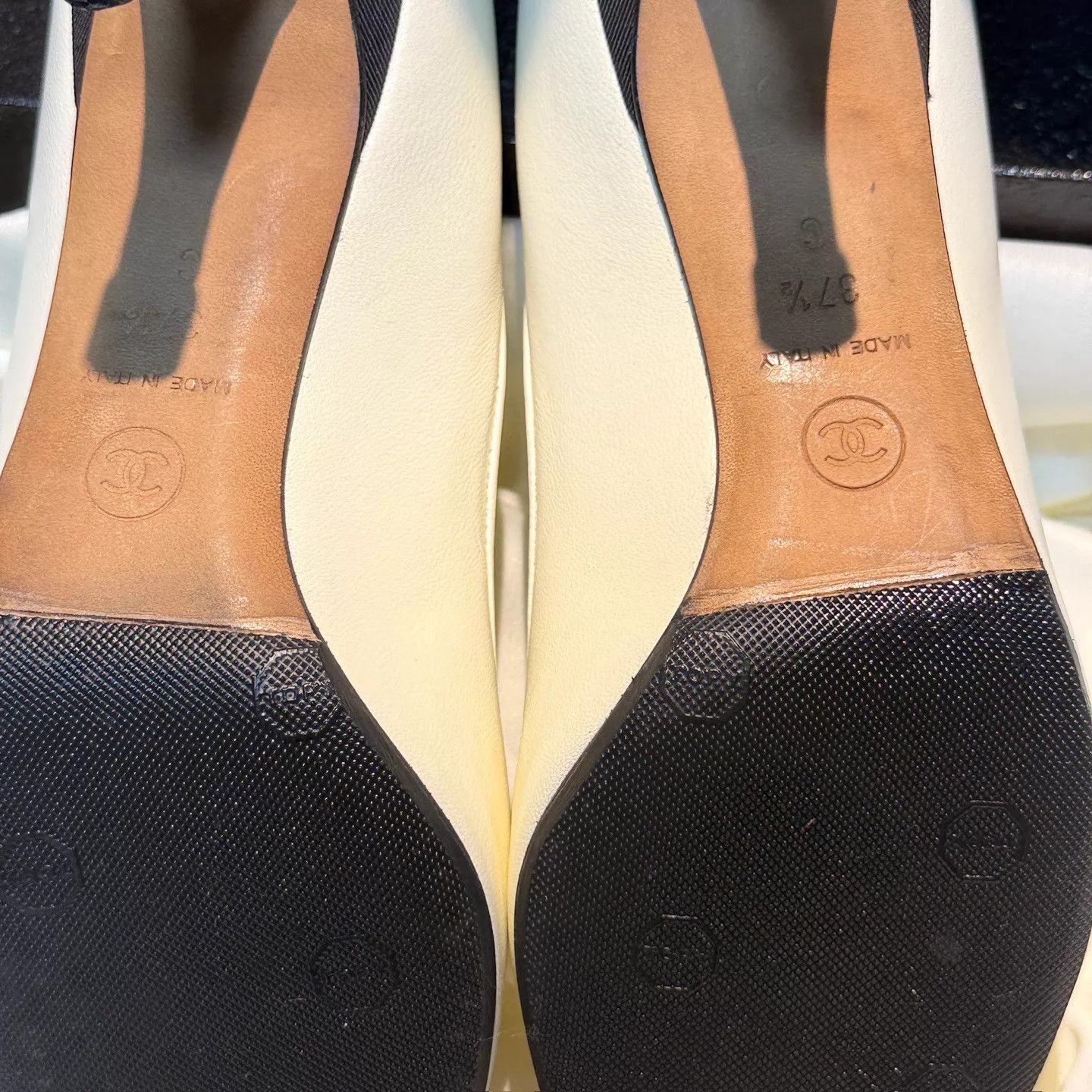 Chanel CHANEL Black & White Mary Jane Heels 37.5 99 New Size US 7 / IT 37 - 7 Thumbnail