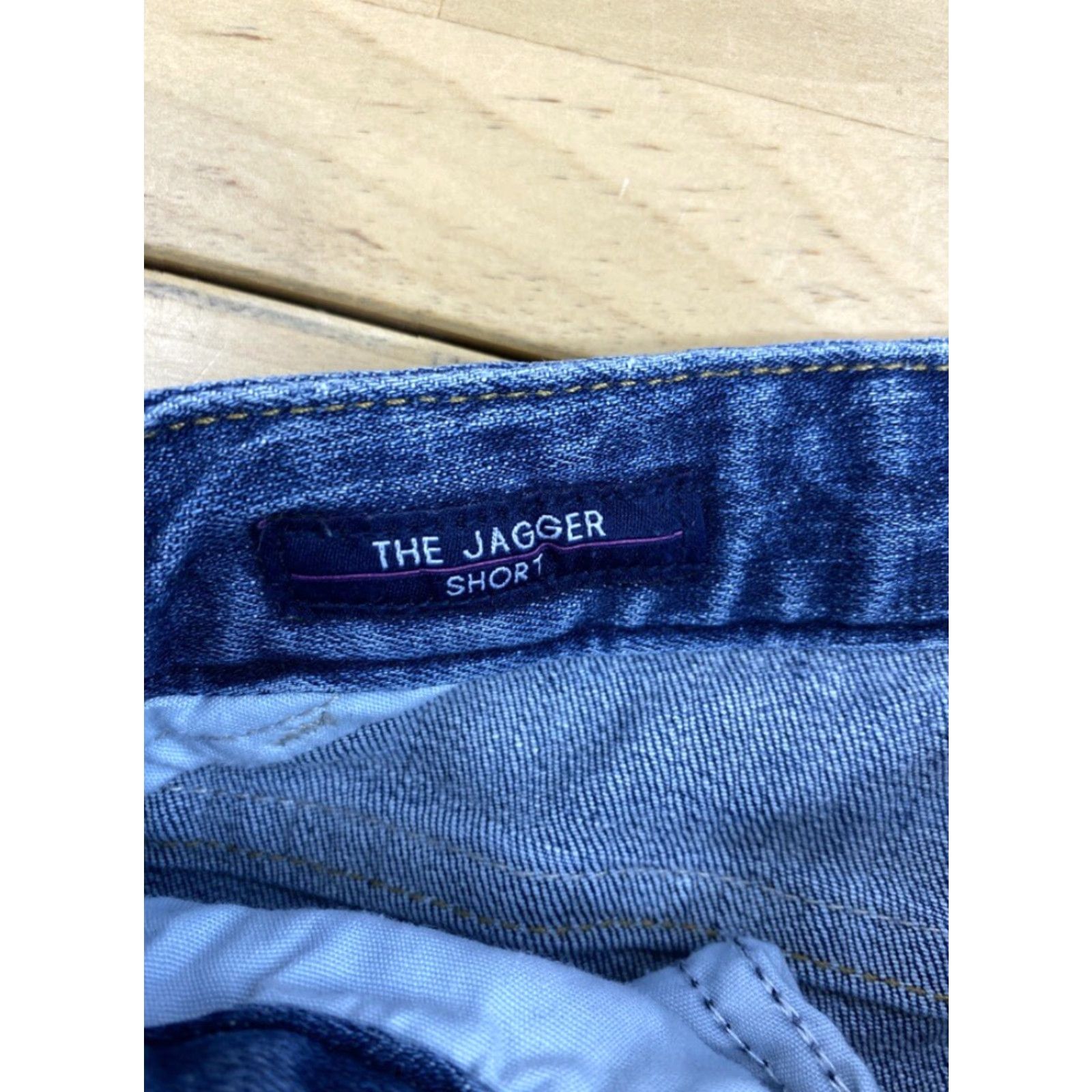 Vintage VIGOSS The Jagger Denim Shorts With Embroidered Waistline Size 26 #2933 Size 29" - 4 Thumbnail