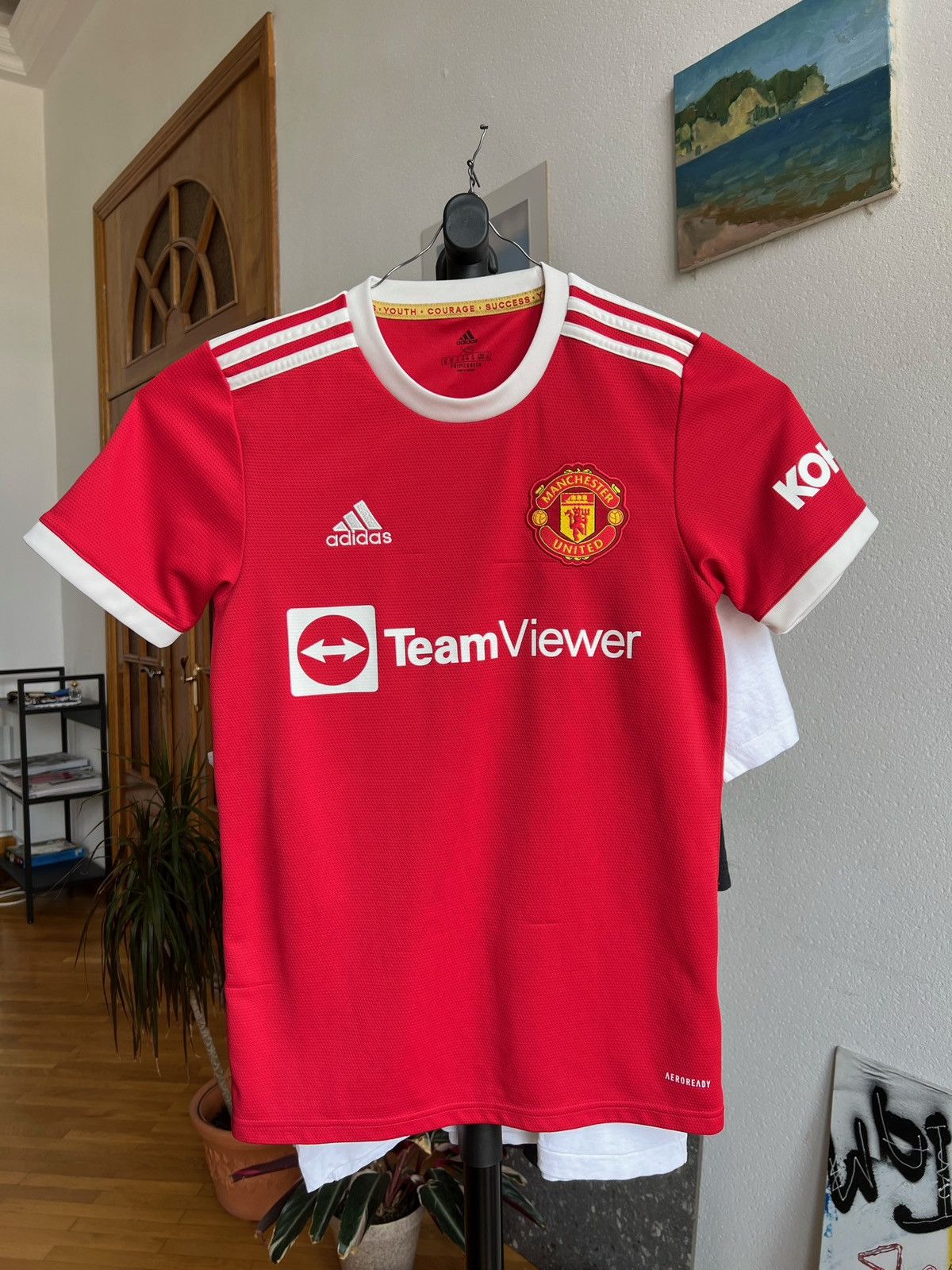 Adidas 2021 2022 Manchester United Adidas Ronaldo Soccer Jersey Size US XS / EU 42 / 0 - 2 Thumbnail