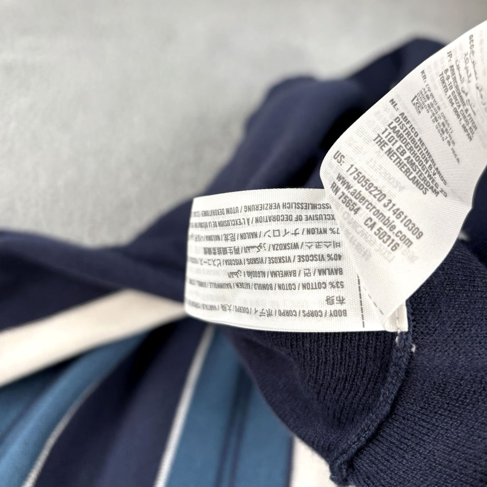 Abercrombie & Fitch Abercrombie & Fitch Polo Shirt Mens XL Navy Stripe Knit Johnny Collar Sweater Size US XL / EU 56 / 4 - 4 Thumbnail
