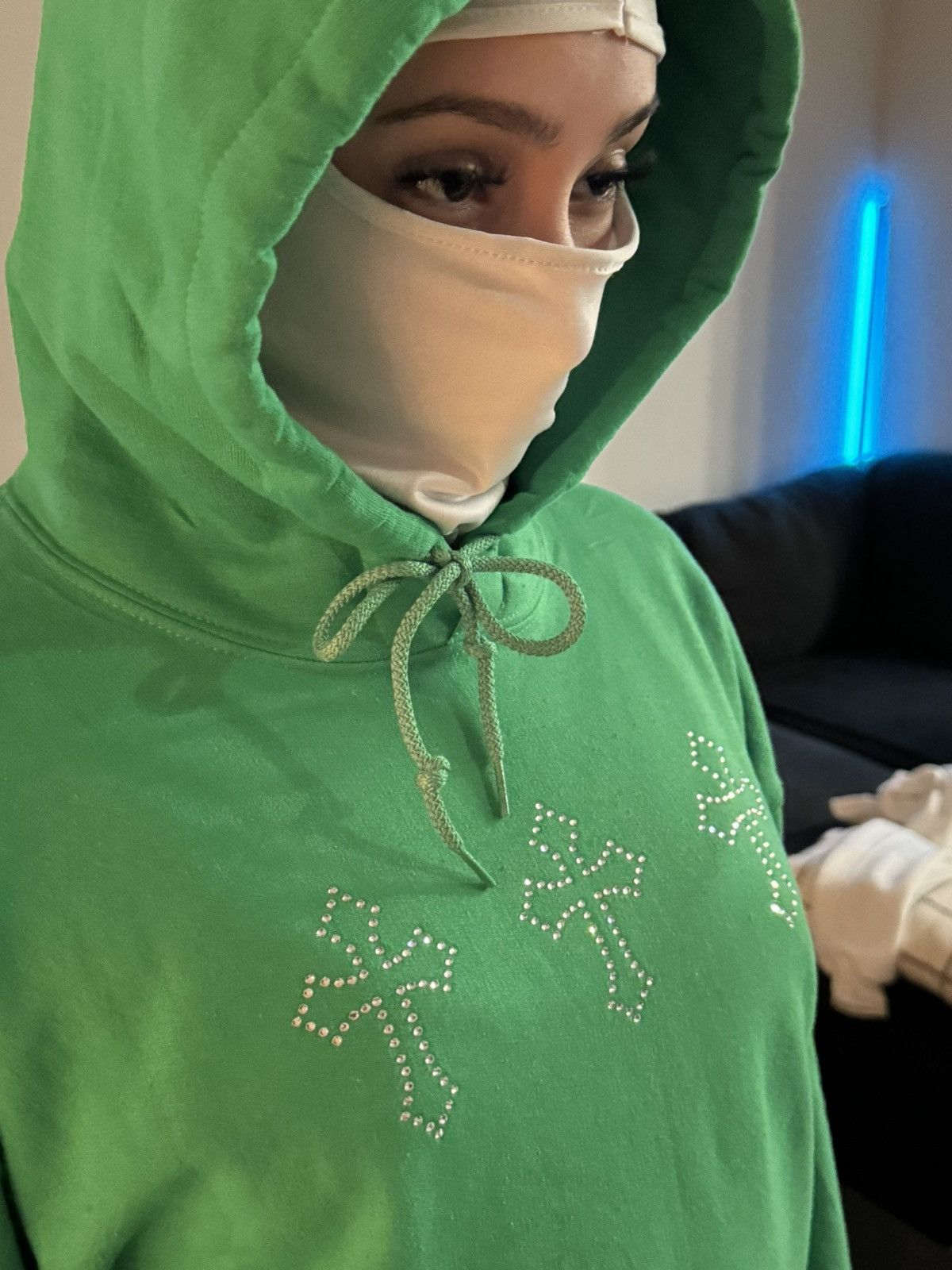 Vintage Rhinestones Cross Vintage Hoodie Size US L / EU 52-54 / 3 - 3 Thumbnail