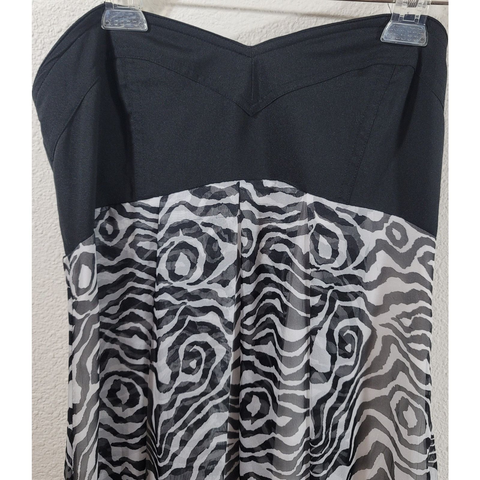 Other Charlotte Russe Black Animal Print Strapless Maxi Dress M Size M / US 6-8 / IT 42-44 - 2 Thumbnail