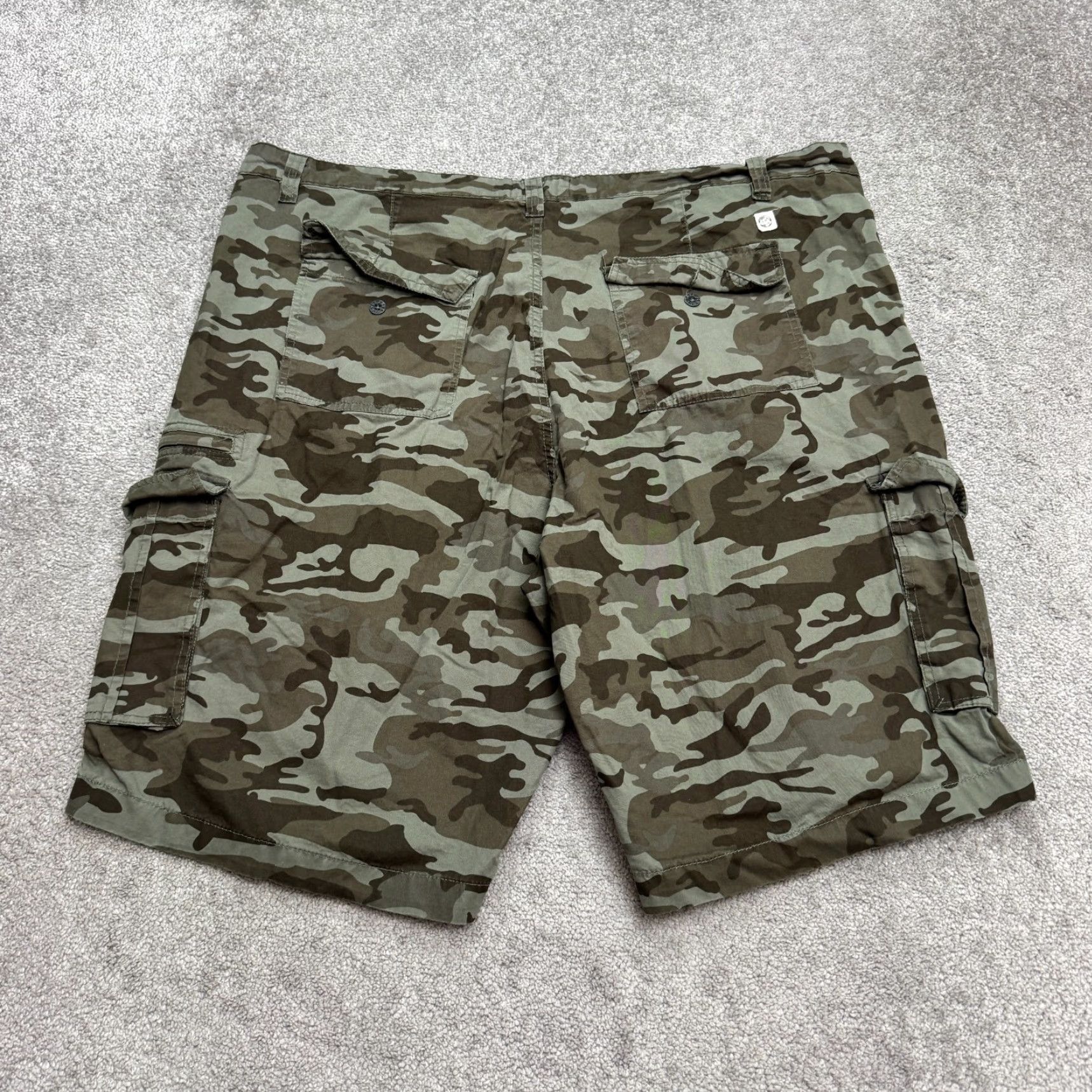 Vintage Free Planet Cargo Shorts Mens 46 Green Camouflage Cotton Outdoor Casual Size US 30 / EU 46 - 2 Thumbnail