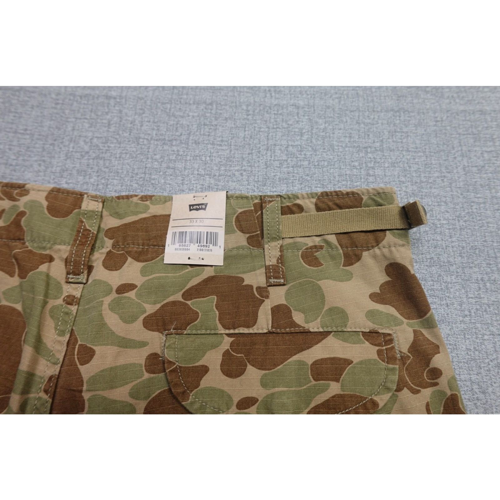 Levi's Levi's XX Cargo Baggy Pants Men 33x30 Green Camouflage Workwear Casual pants Cotton Canvas Adjustable Waist NWT Size US 33 - 2 Thumbnail