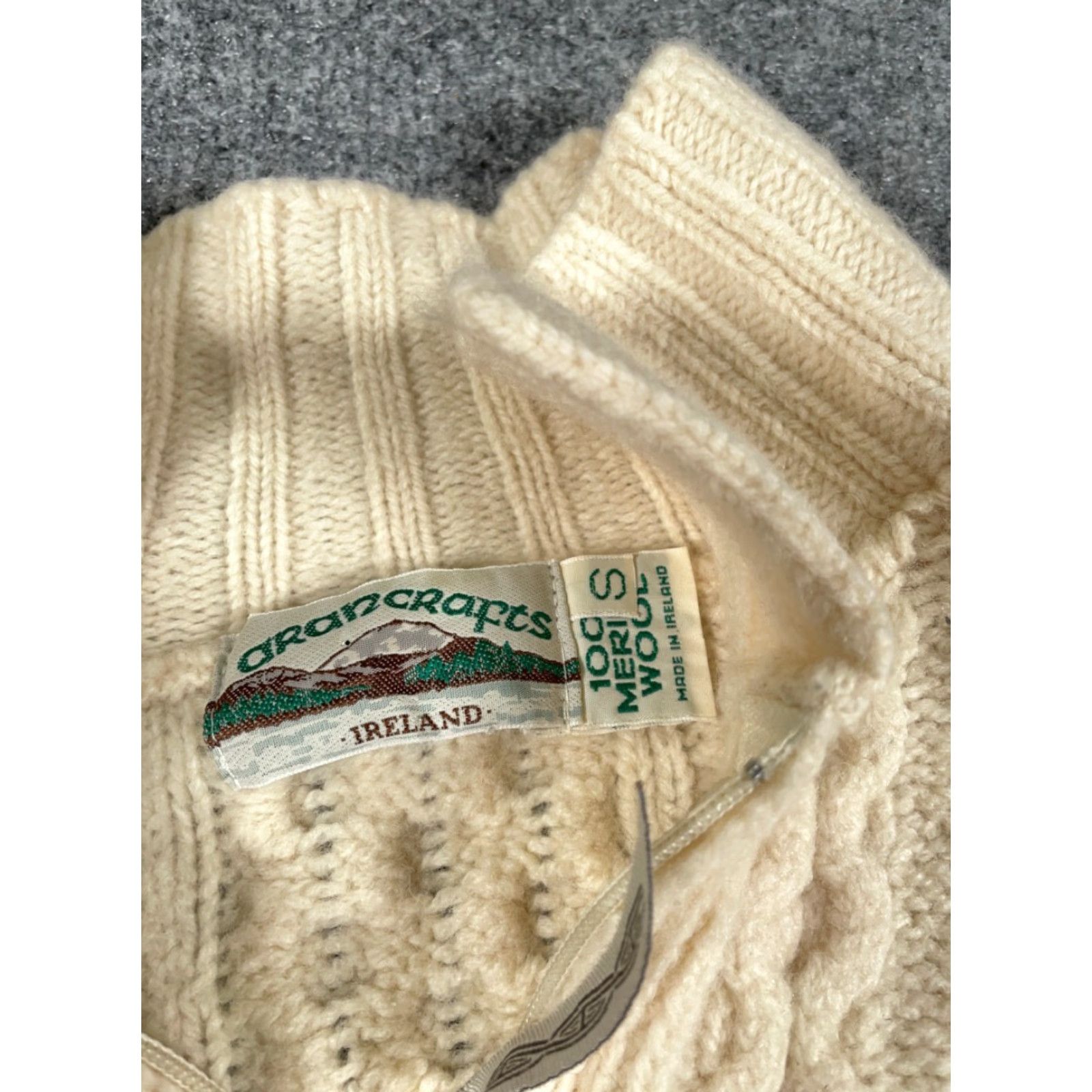 Vintage Aran Crafts Cable Knit High Neck Zip Sweater Women's Small Ivory Wool w/ flaw Size S / US 4 / IT 40 - 3 Thumbnail
