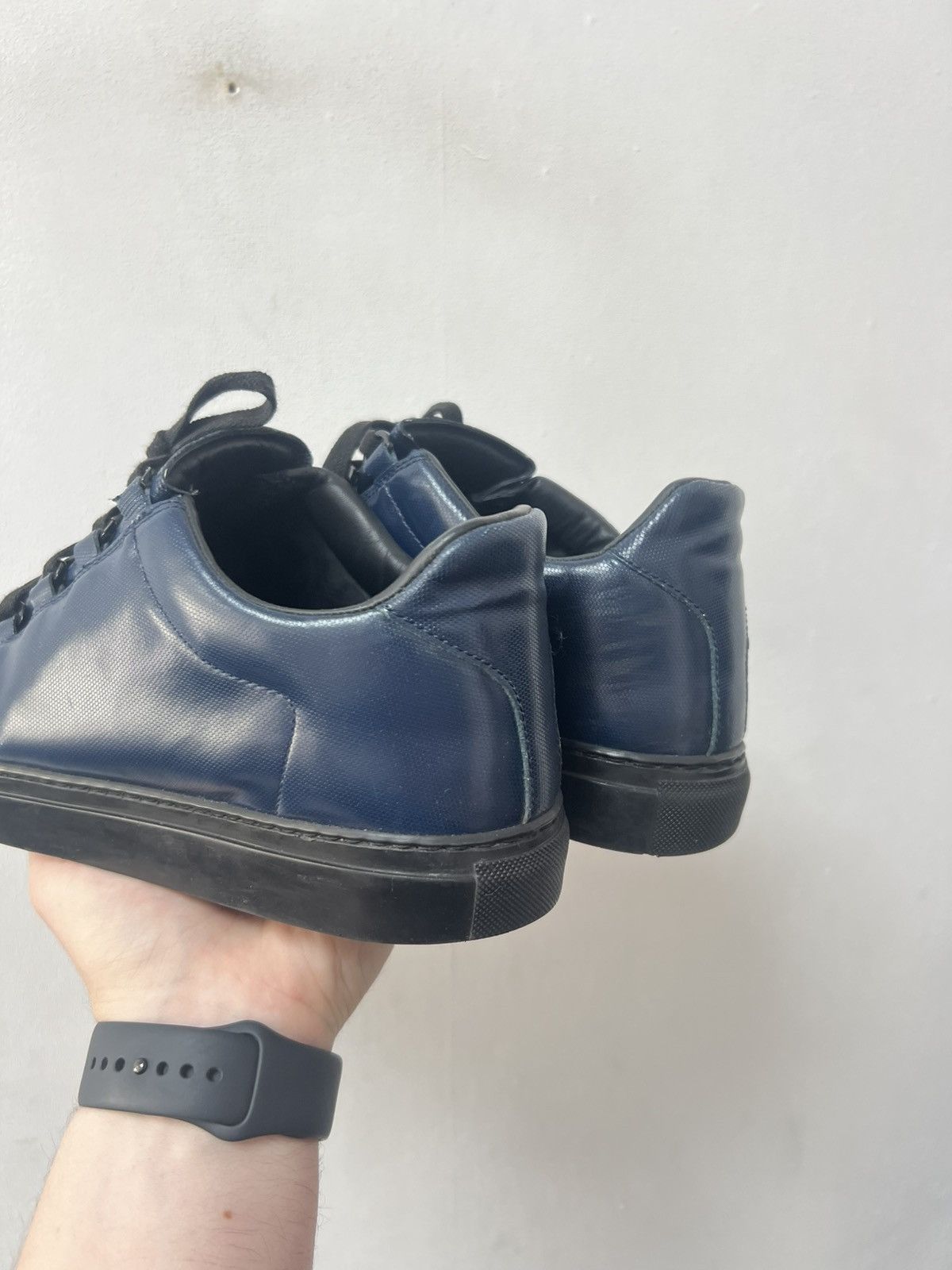 Balenciaga Balenciaga Arena Low Navy Blue Cracked Leather Sneakers Size US 8 / EU 41 - 7 Thumbnail