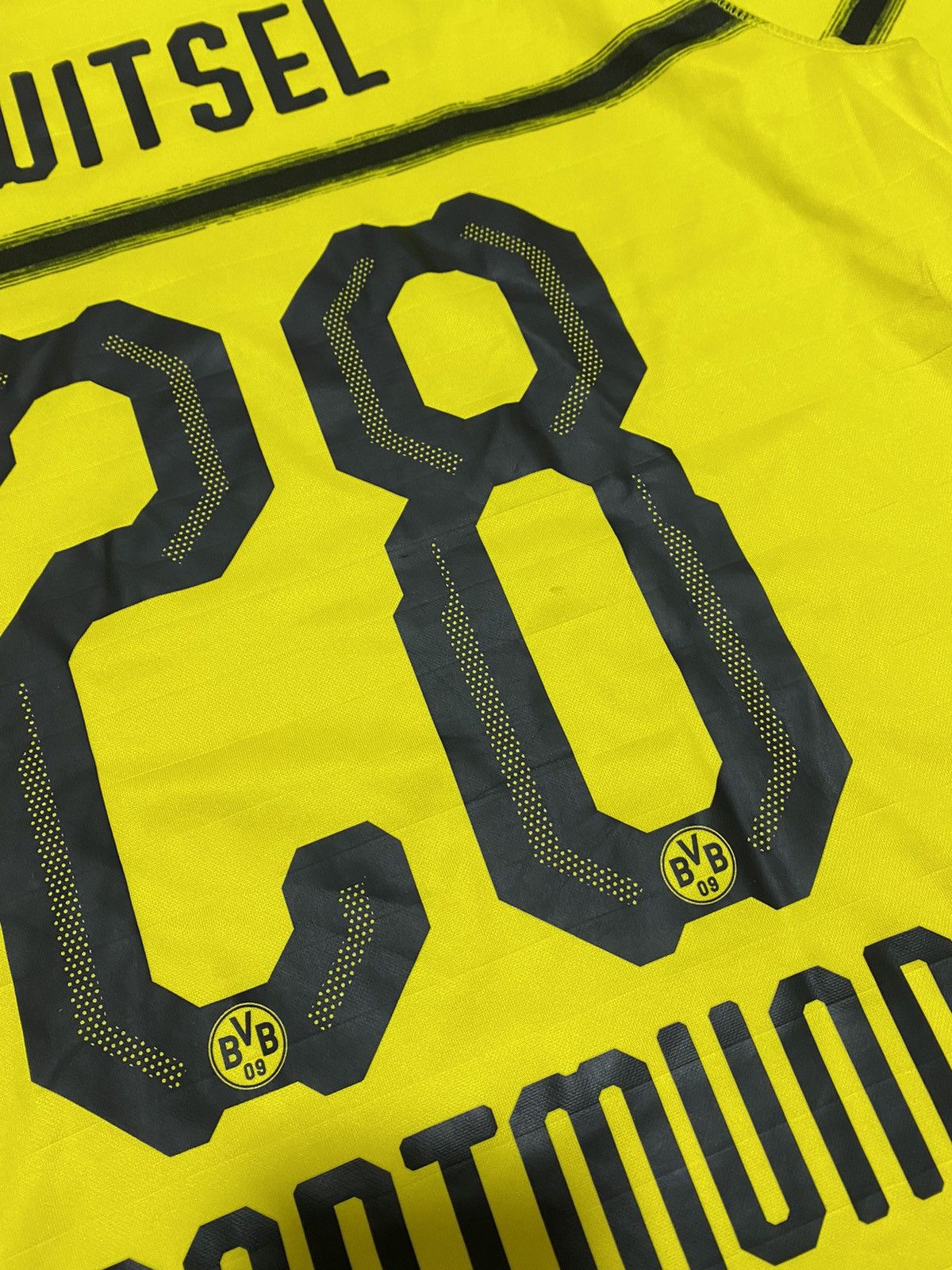 Puma Puma BVB Borussia Dortmund 18-19 Witsel #28 Soccer Jersey Size US M / EU 48-50 / 2 - 20 Thumbnail