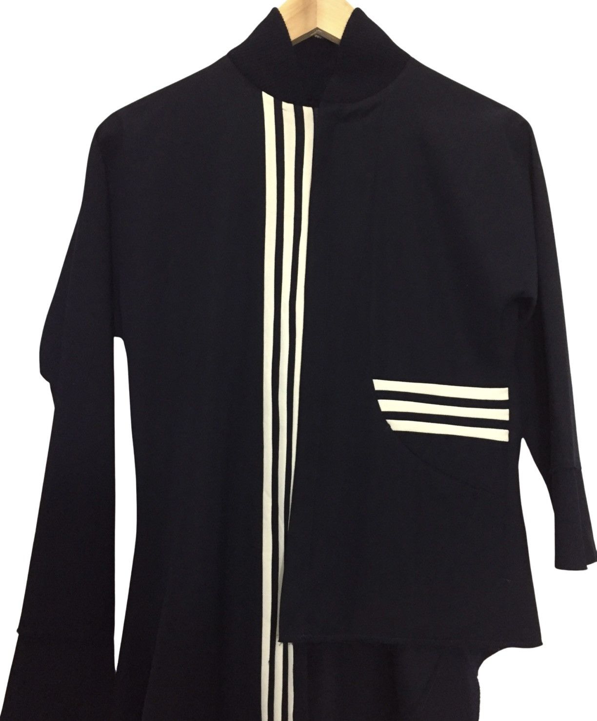 Yohji Yamamoto ‘Rare’ Yohji Yamamoto Runway Fall 2001 Ready-To-Wear Size S / US 4 / IT 40 - 3 Thumbnail