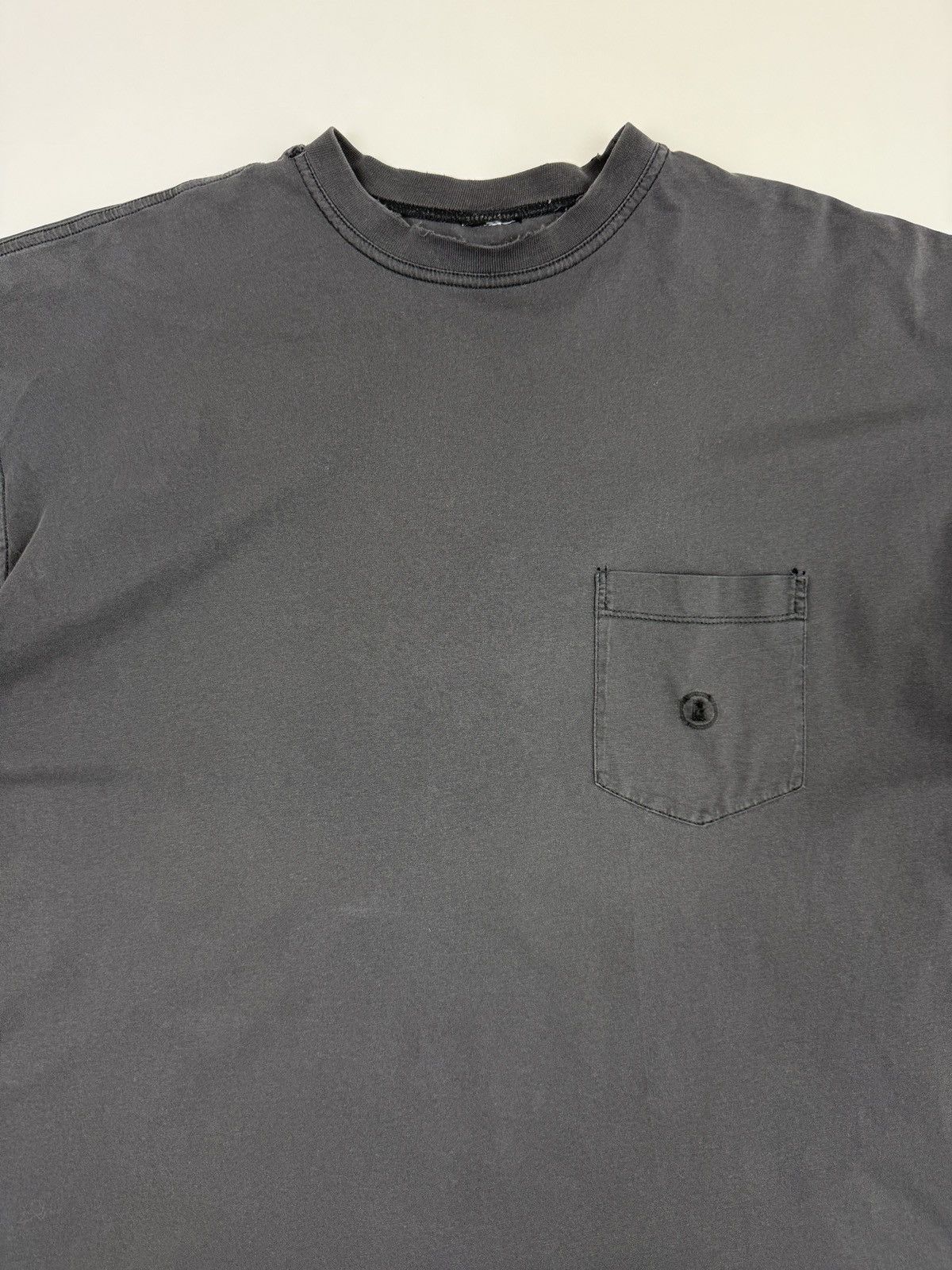 Vintage 1990’s Vintage Faded Grey Distressed Pocket Blank T-Shirt Size US XL / EU 56 / 4 - 3 Thumbnail