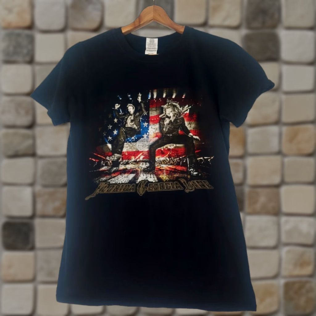 Gildan Florida Georgia Line Women's Black T-Shirt Tour Dates USA Flag Regular Size Small Size S / US 4 / IT 40 - 1 Thumbnail