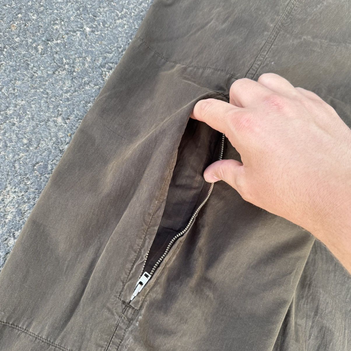 C.P. Company C.P. Company Archive Cargo Brown Nylon Trousers Relaxed Fit Size US 38 / EU 54 - 8 Thumbnail