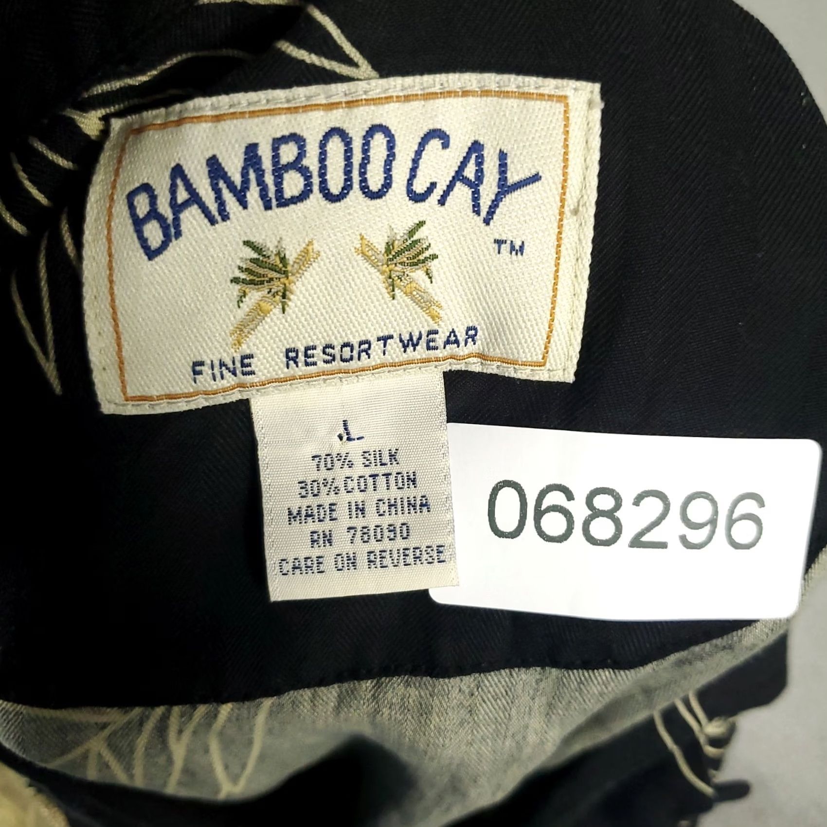 Vintage Bamboo Cay Shirt Mens Large Black Silk Blend Hawaiian Button Up Short Sleeve Size US L / EU 52-54 / 3 - 8 Thumbnail
