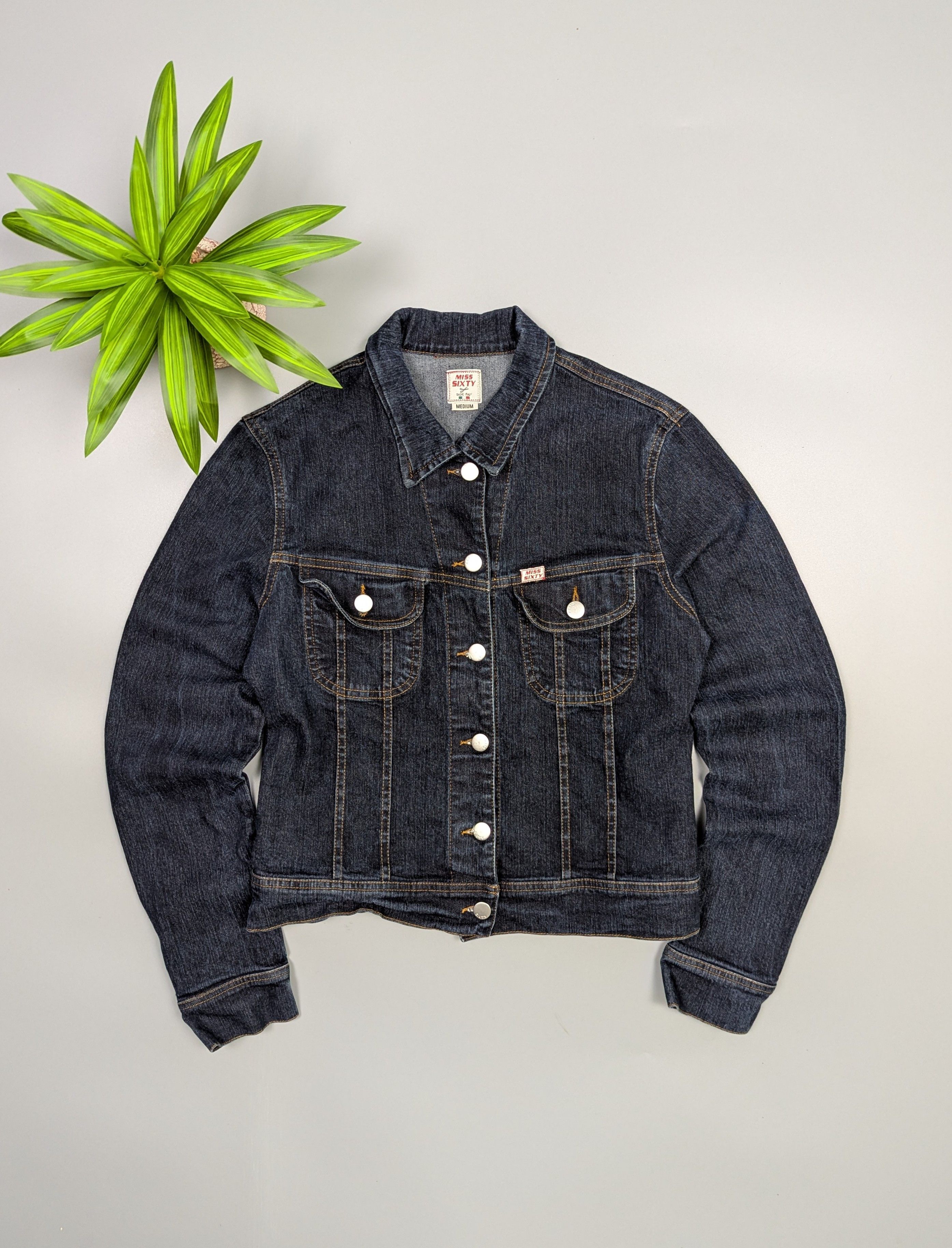 Miss Sixty VTG Y2K Miss Sixty Distressed Denim Jacket M Size M / US 6-8 / IT 42-44 - 1 Thumbnail