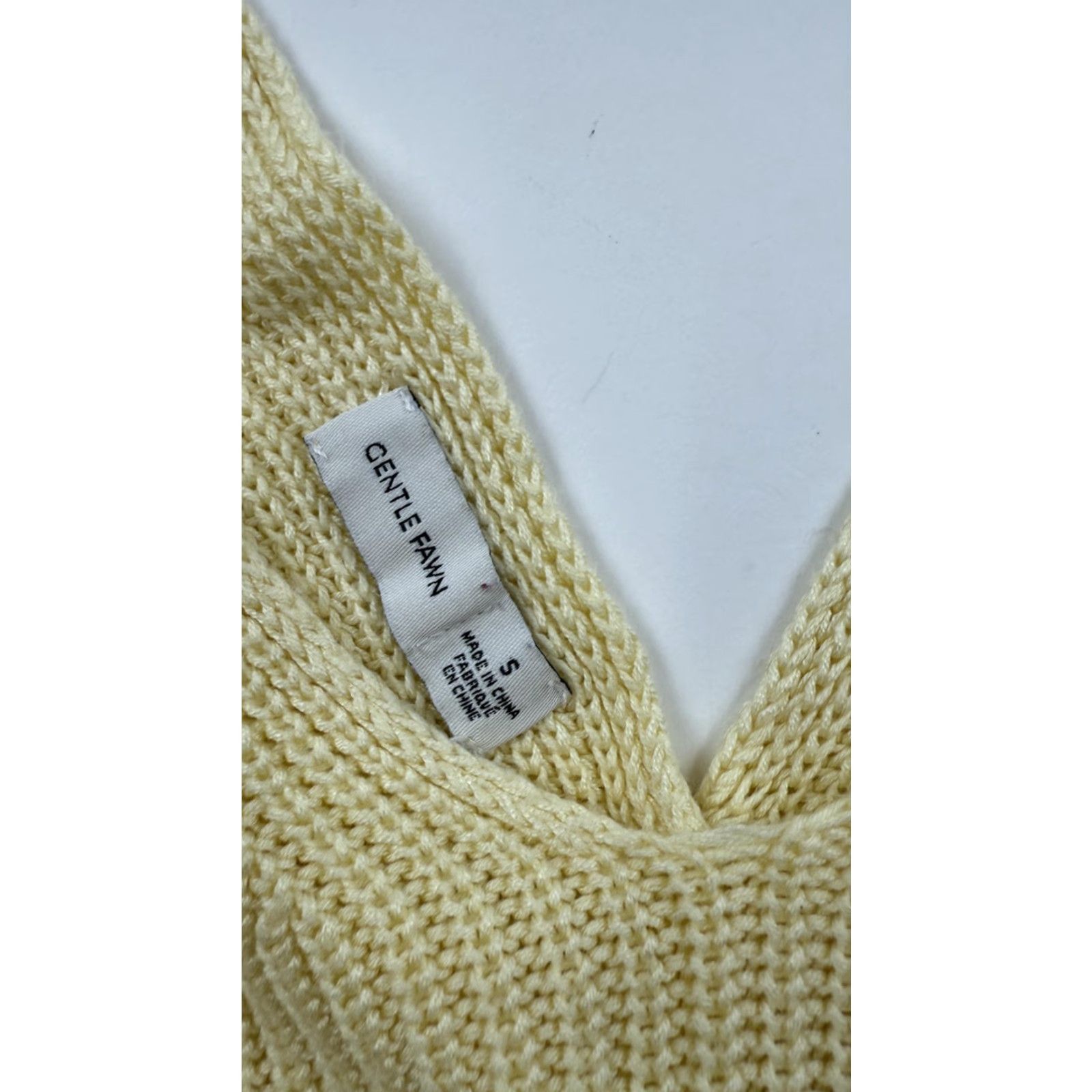 Vintage Gentle Fawn Sweater Womens Small Yellow Knit V Neck Twist Front Pullover Tank Top Size S / US 4 / IT 40 - 2 Thumbnail