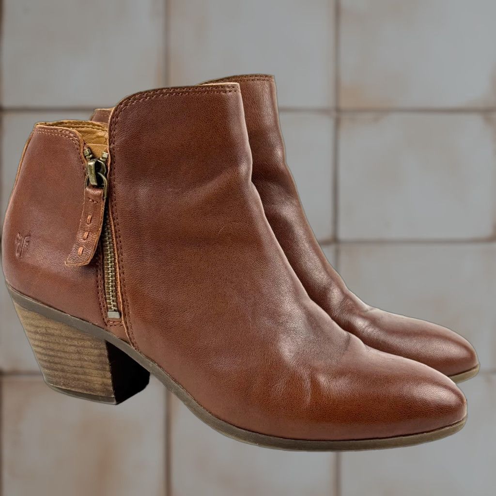 Frye FRYE Judith Double Zip Womens 7.5 Brown Leather Ankle Boots Booties Western Casual Winter Fall Spring Shoes Size US 8 / IT 38 - 1 Thumbnail
