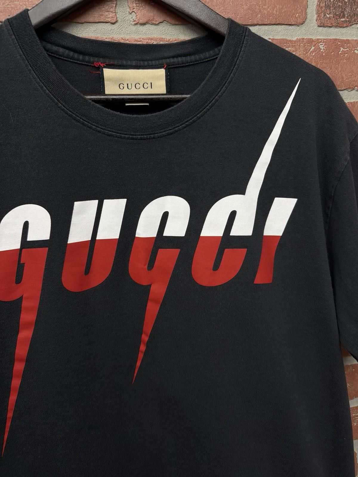 Gucci Gucci Men's Short Sleeve T-Shirt Blade Logo Black Size XL Size US XL / EU 56 / 4 - 6 Thumbnail
