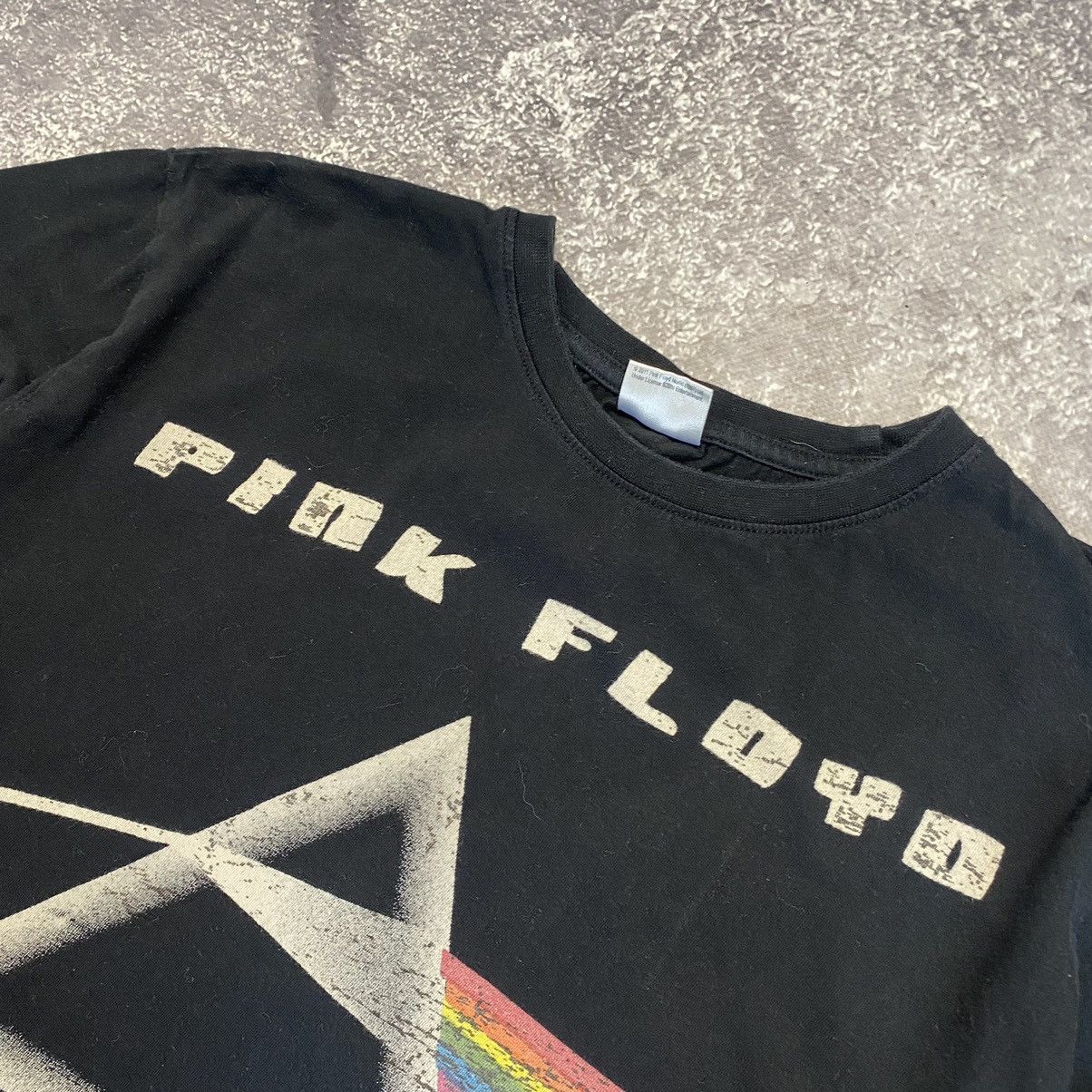 Band Tees Vintage Pink Floyd 2011 Big Graphic logo rock band tee Size US M / EU 48-50 / 2 - 4 Thumbnail