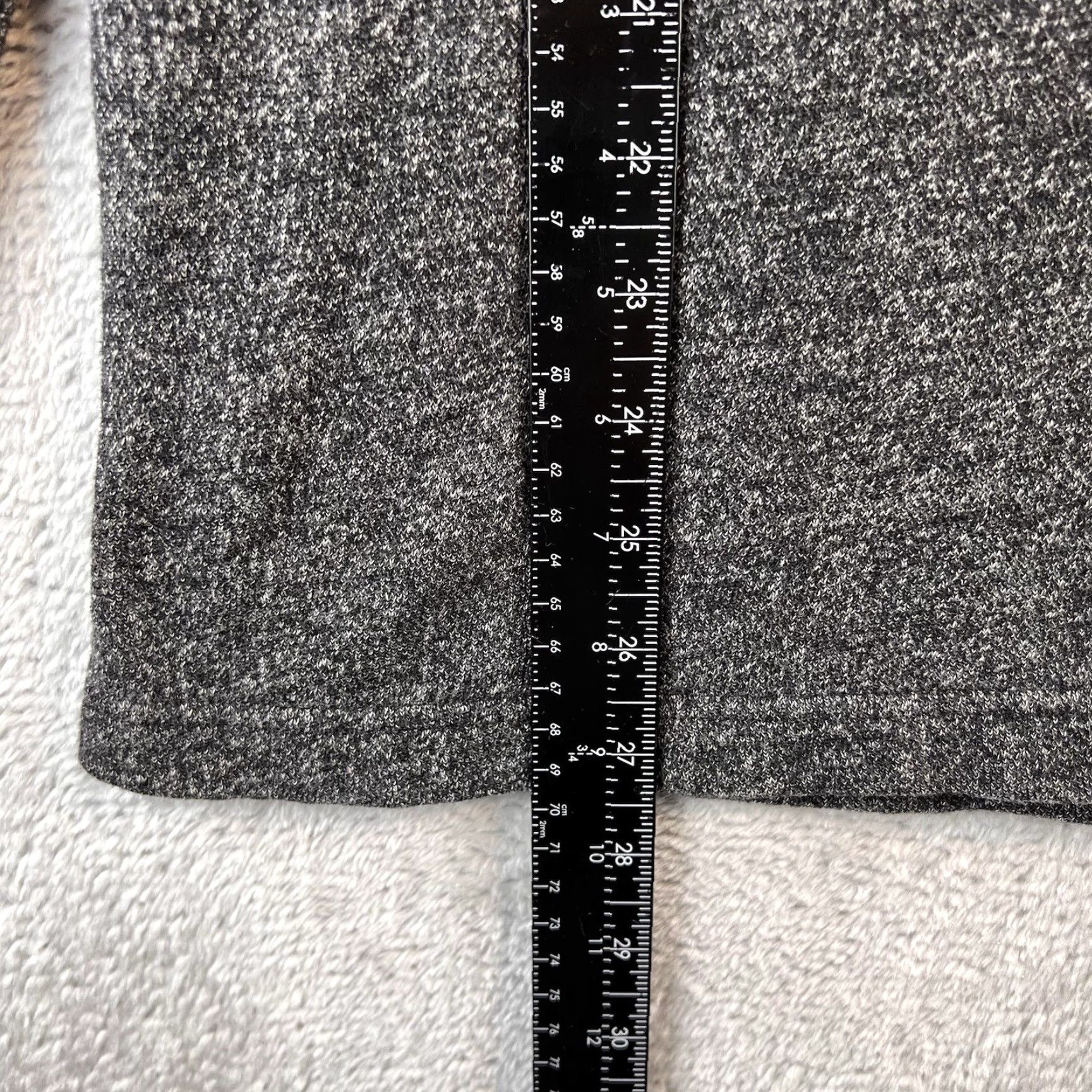 Tommy Bahama VINTAGE Tommy Bahama Sweater Men’s XL Gray Long Sleeve Fleece Stretch Read Size US XL / EU 56 / 4 - 7 Thumbnail