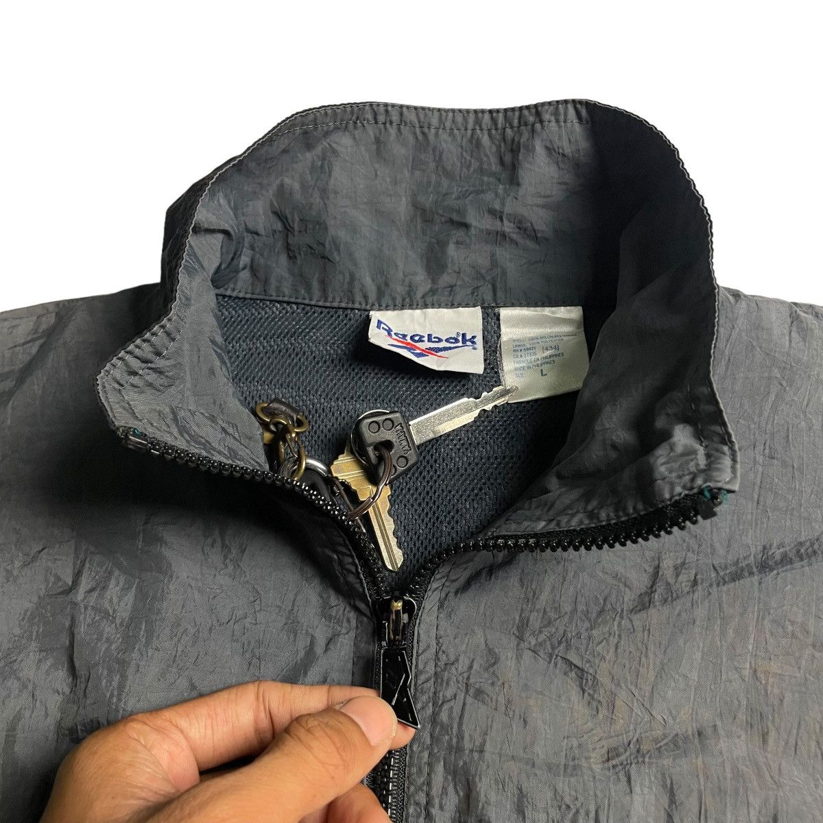 Reebok × Vintage VINTAGE REEBOK EMBROIDERED SPELL OUT WINDBREAKER JACKET Size US L / EU 52-54 / 3 - 4 Thumbnail