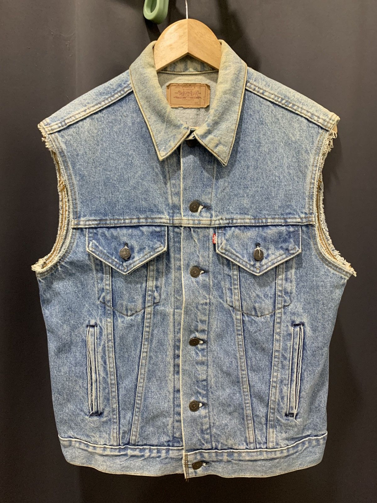Levi's Levi's denim jacket distressed Size US M / EU 48-50 / 2 - 1 Thumbnail