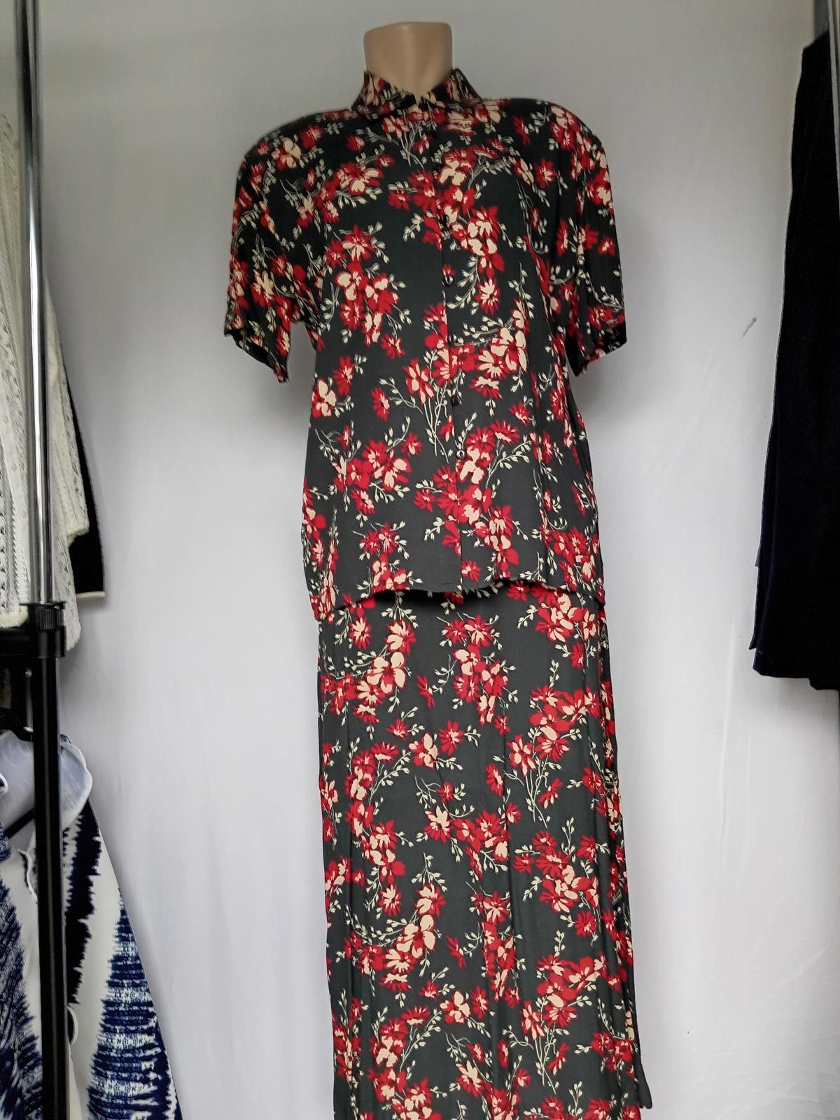 Designer Rena Rowan Floral 2-Piece Set - Size 8/10 Size ONE SIZE - 1 Thumbnail