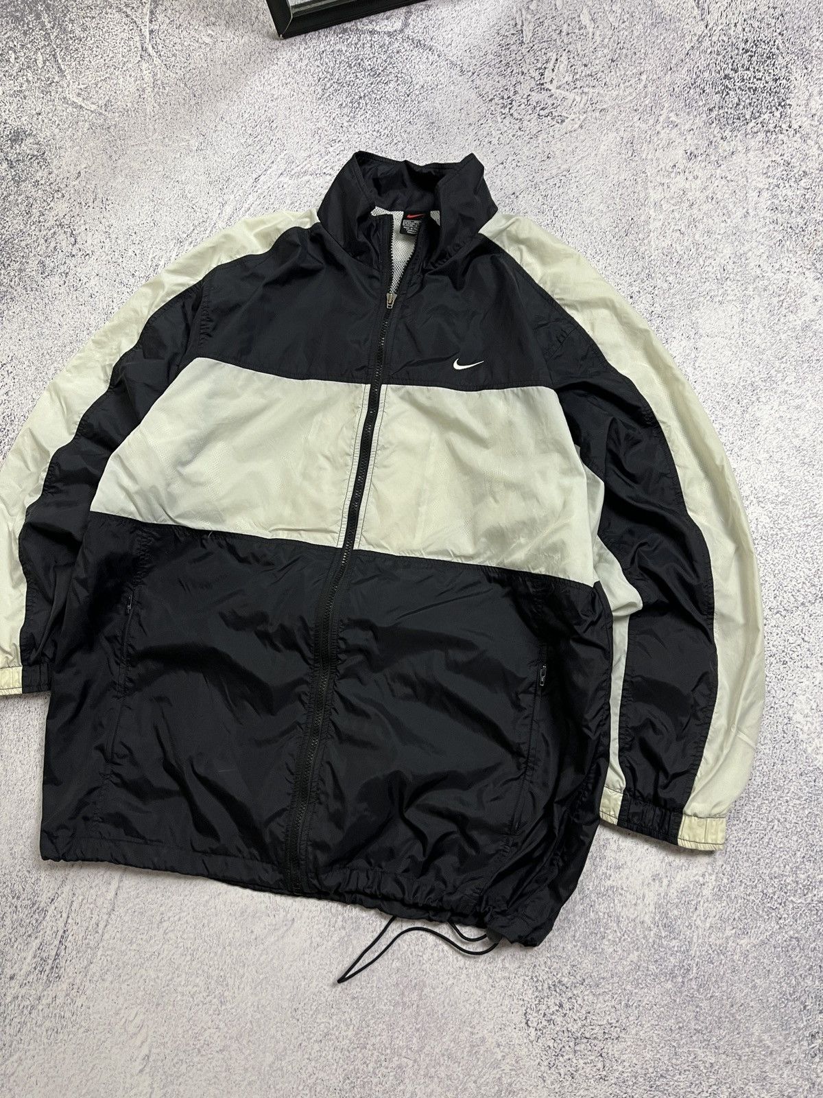 Nike × Vintage Vintage 90’s Nike Nylon Track Jacket Drill Mini Swoosh Y2k Size US L / EU 52-54 / 3 - 3 Thumbnail