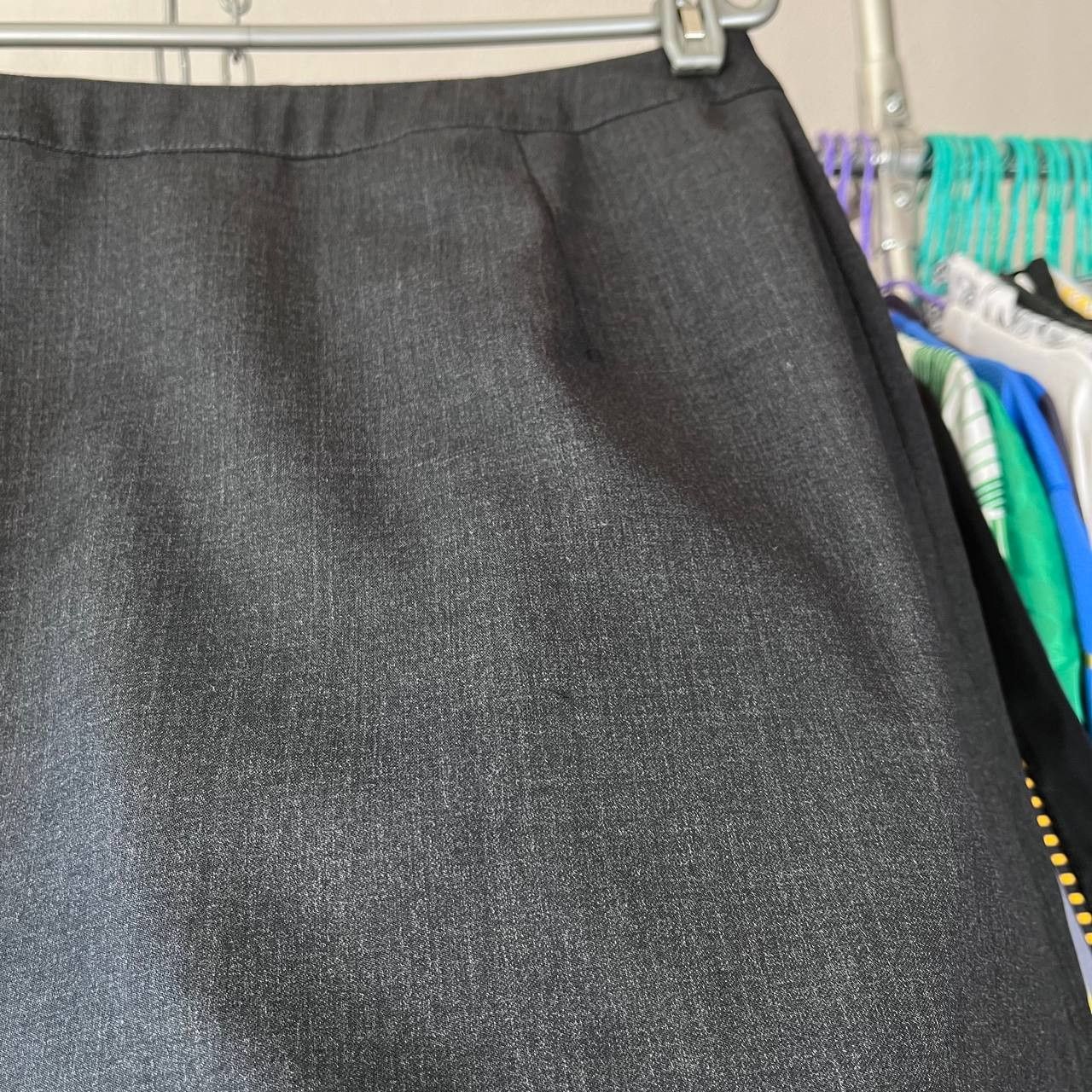 Valentino Vintage 90s Valentino Miss V Elegant Gray Wool Medium Skirt Size 28" / US 6 / IT 42 - 7 Thumbnail