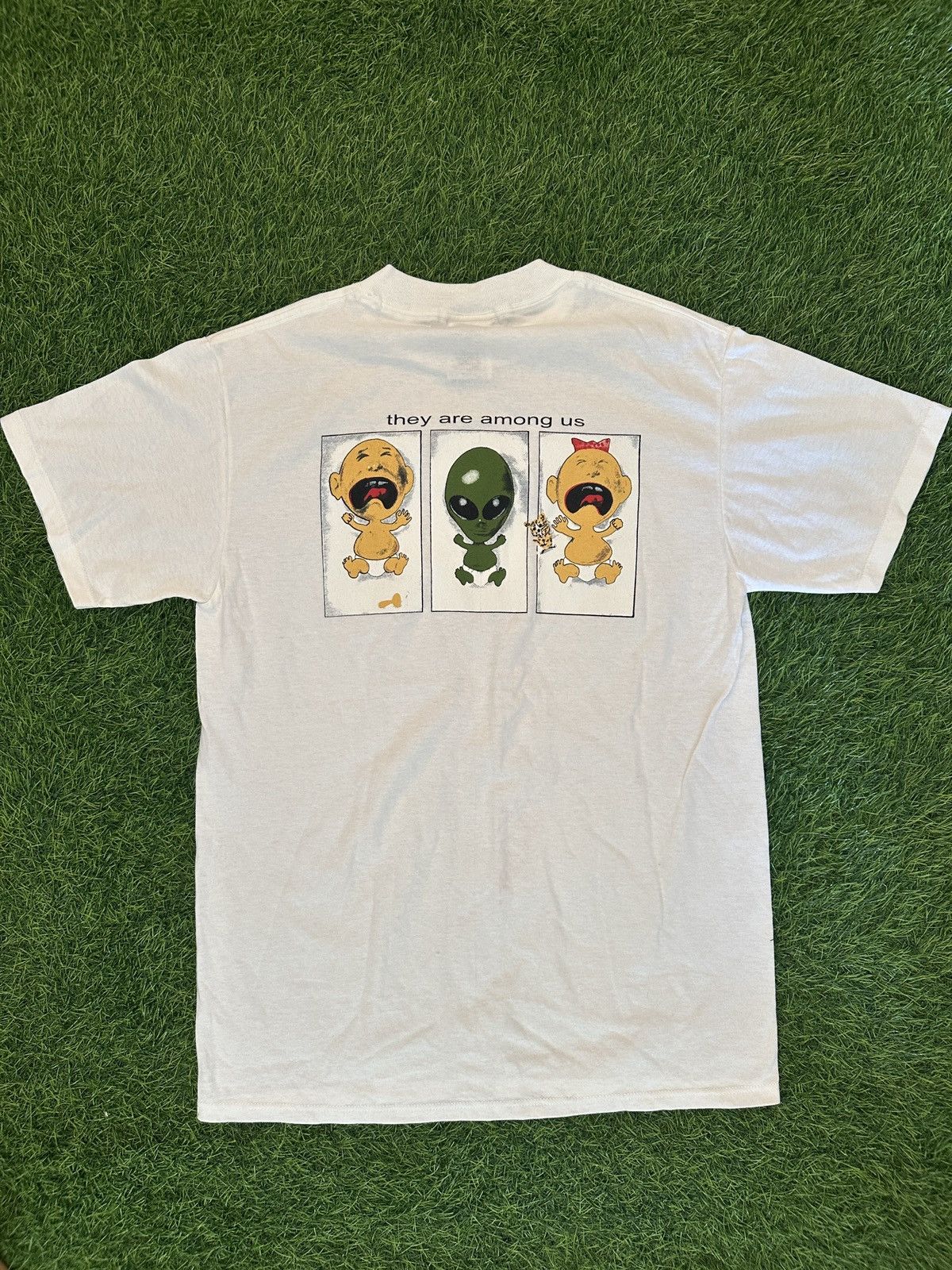 Other Vintage 90s alien visitor they are among us tee shirt size M Size US M / EU 48-50 / 2 - 2 Thumbnail