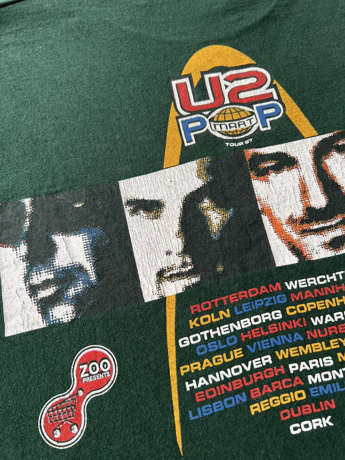 Band Tees Vintage 1997 U2 Popmart Tour Rock Band Green T-shirt Size US L / EU 52-54 / 3 - 13 Thumbnail