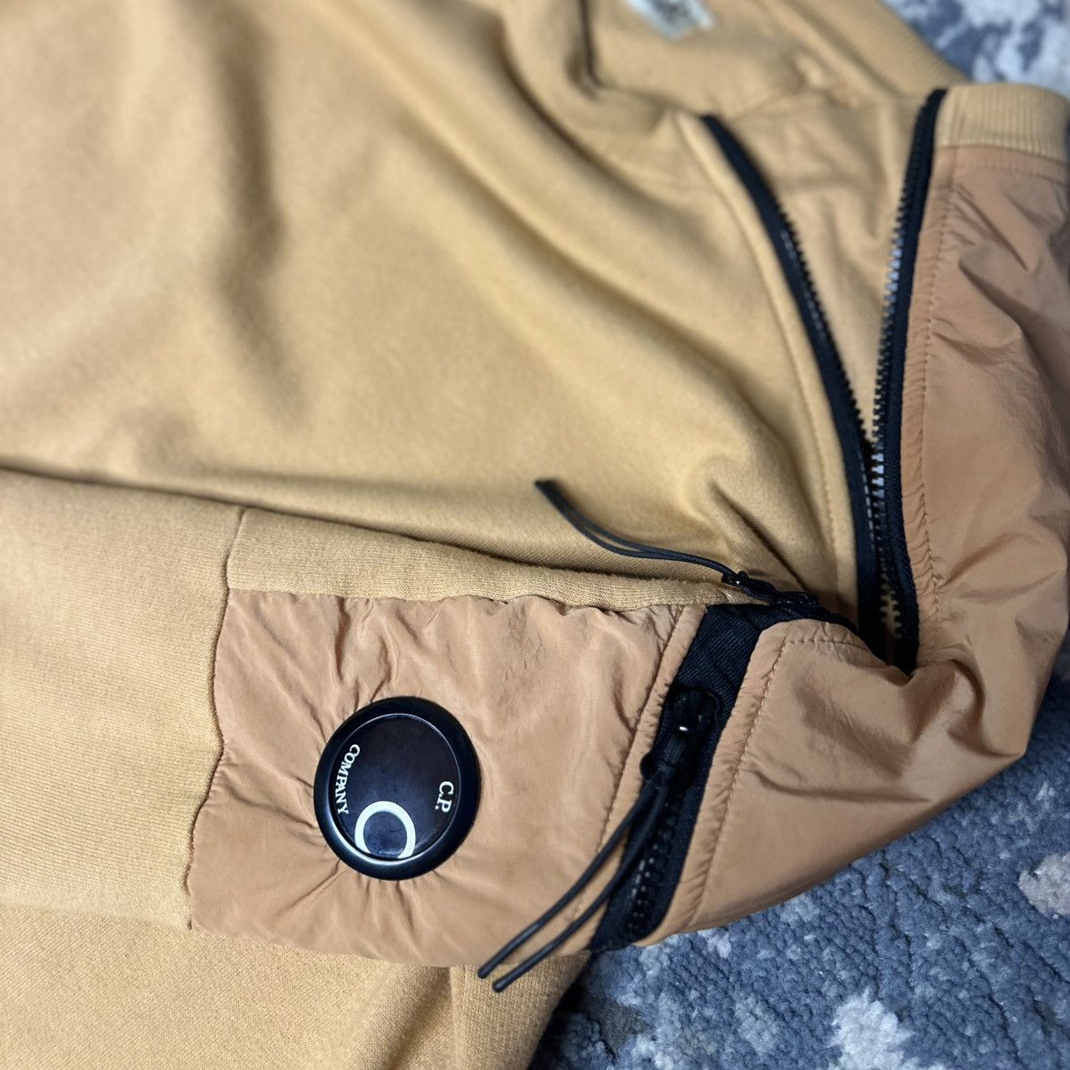 C.P. Company C.P. Company CP Company Goggle Lens Sweatshirt Size M Size US M / EU 48-50 / 2 - 3 Thumbnail