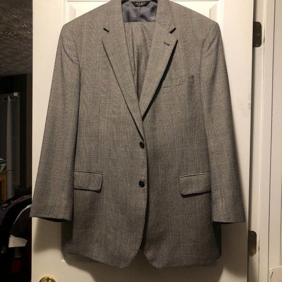 Jos. A. Bank JOS.A.BANK MEN'S GRAY 100%WOOL 2PC SUIT SIZE: 44L Size 44L - 2 Thumbnail
